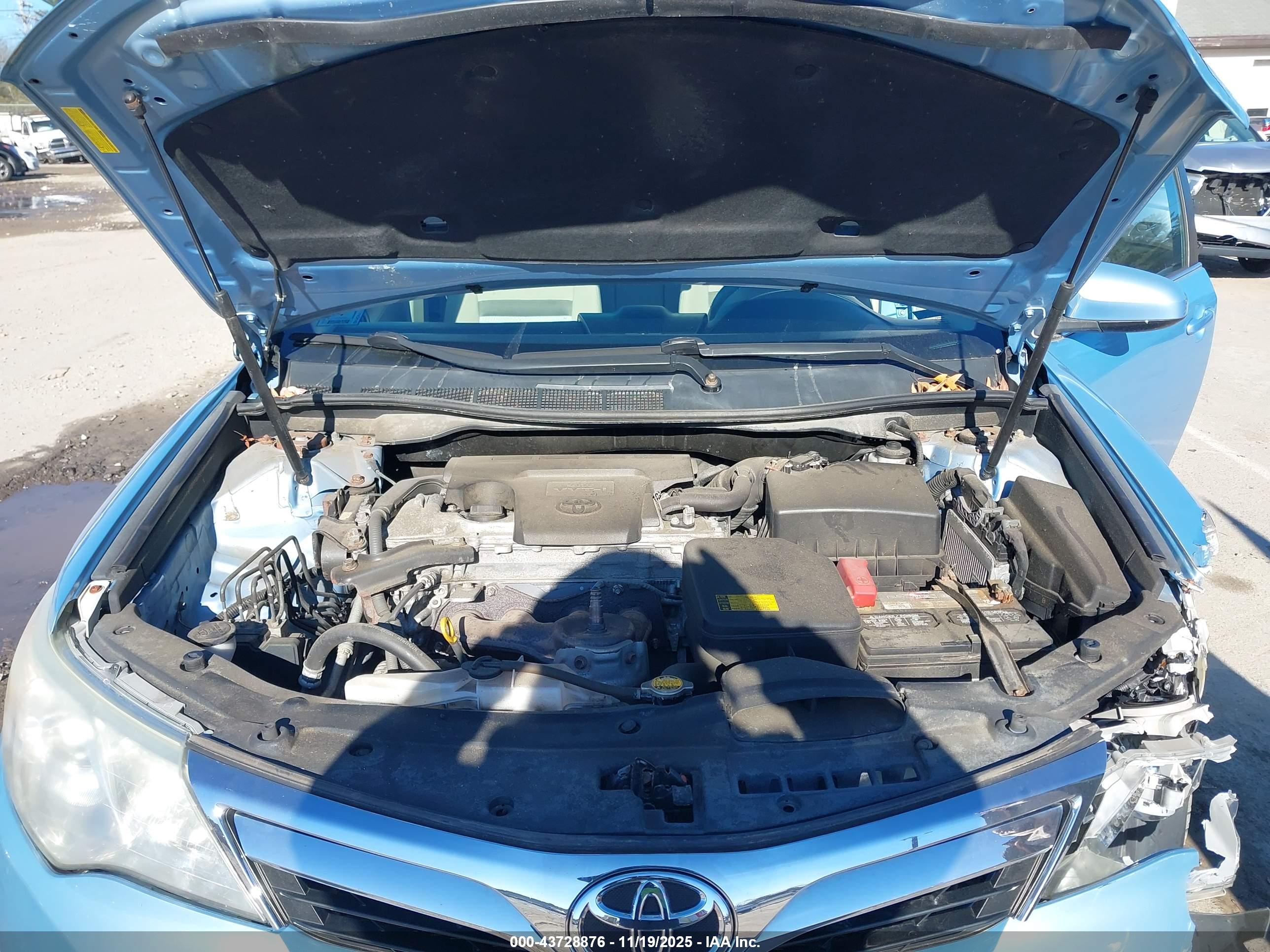 TOYOTA CAMRY image 10