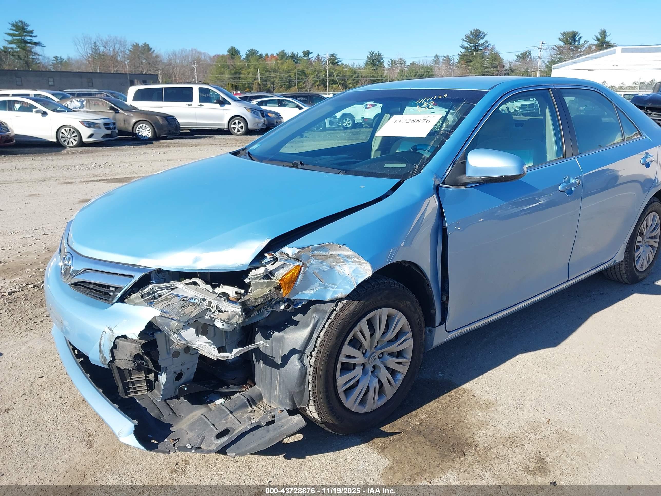 TOYOTA CAMRY image 6