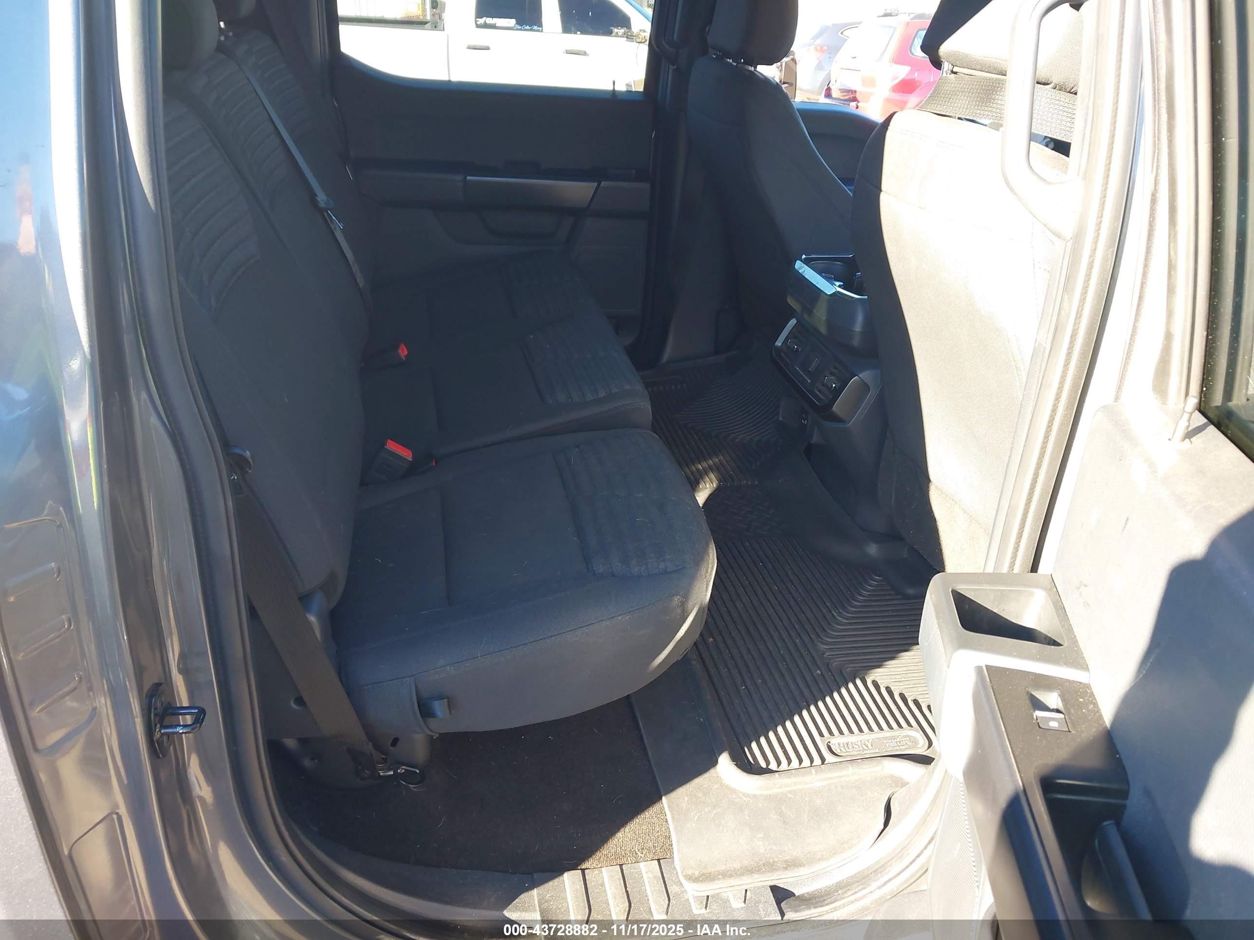 FORD F-150 image 8