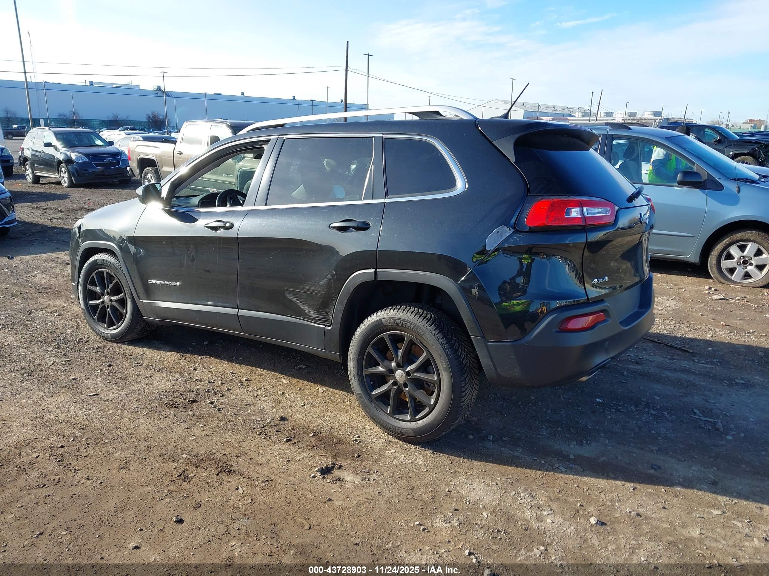 JEEP CHEROKEE image 3