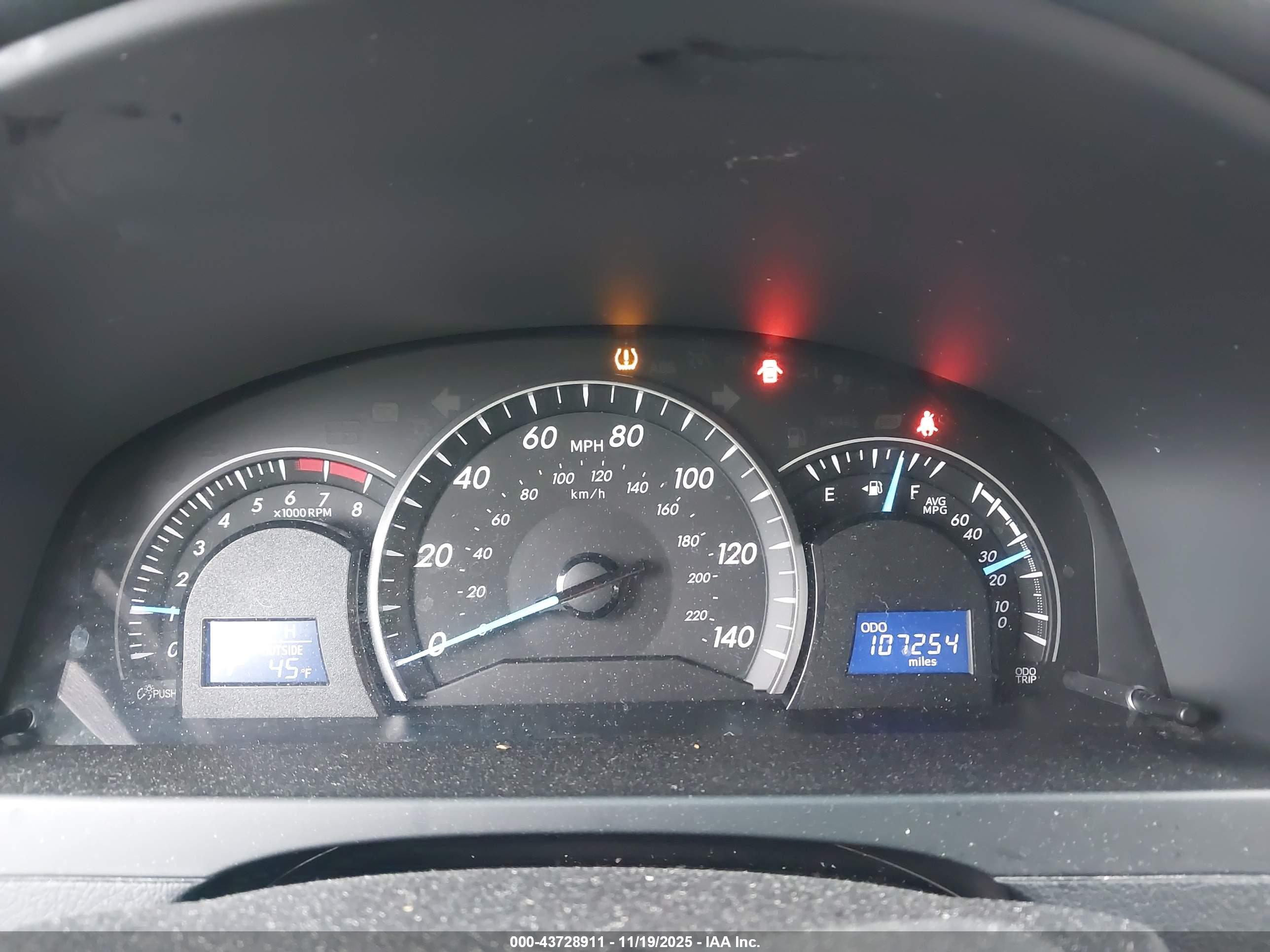 TOYOTA CAMRY image 7