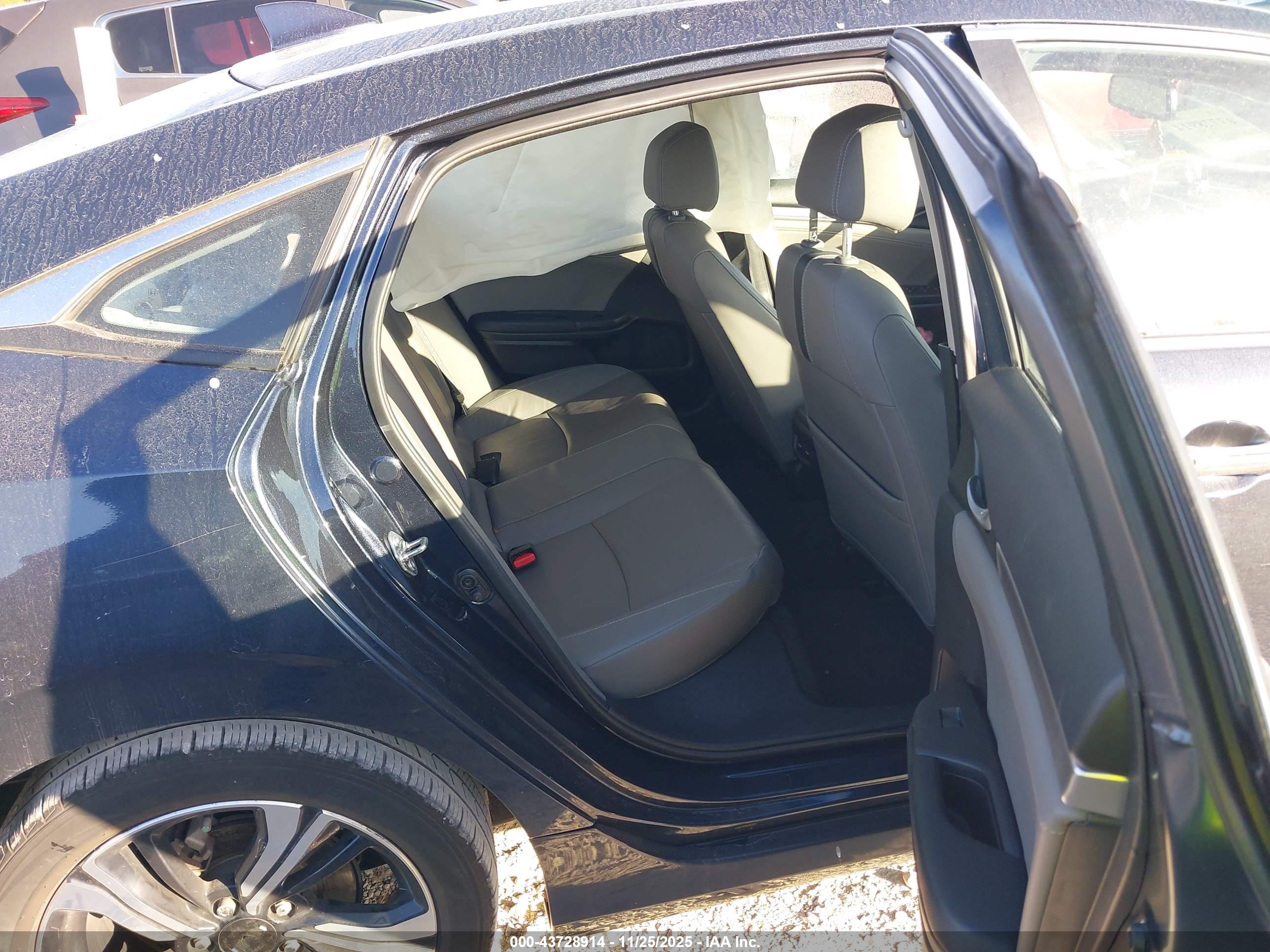 HONDA CIVIC image 8