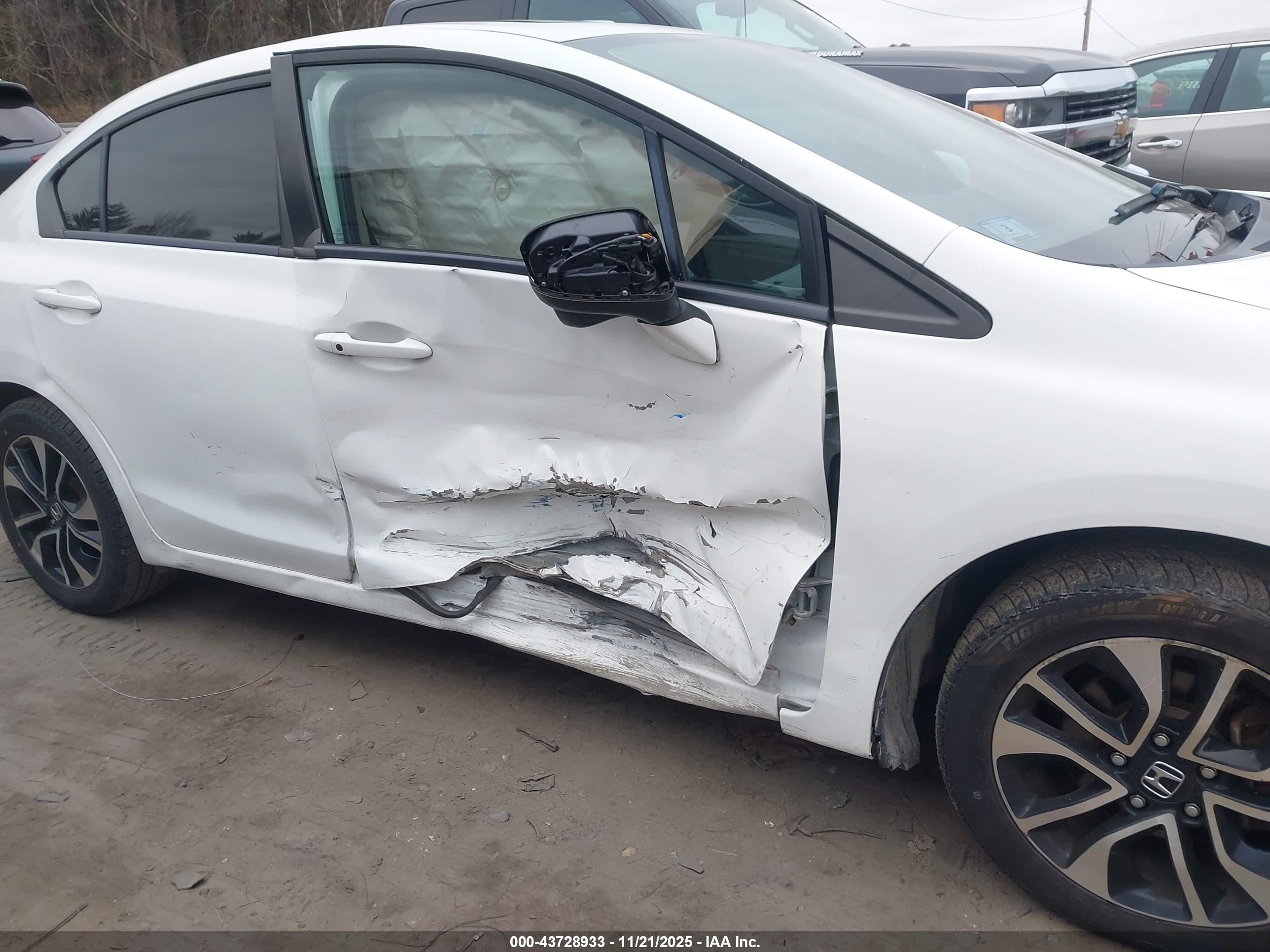 HONDA CIVIC image 6