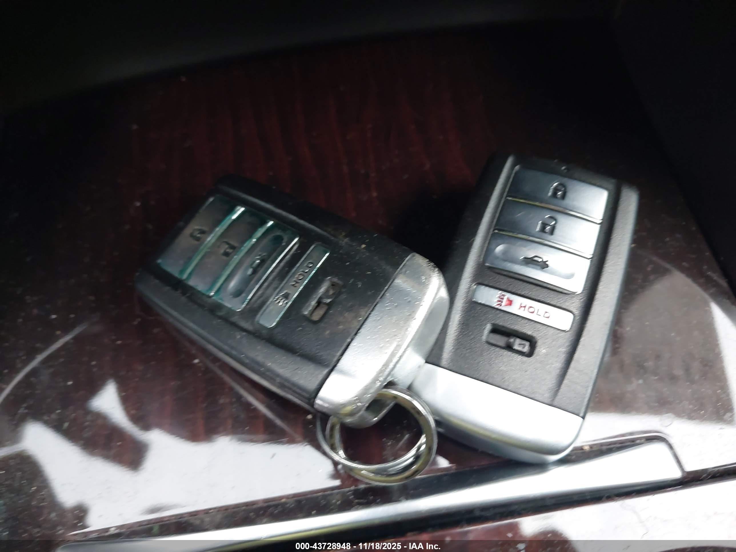 ACURA TLX image 11