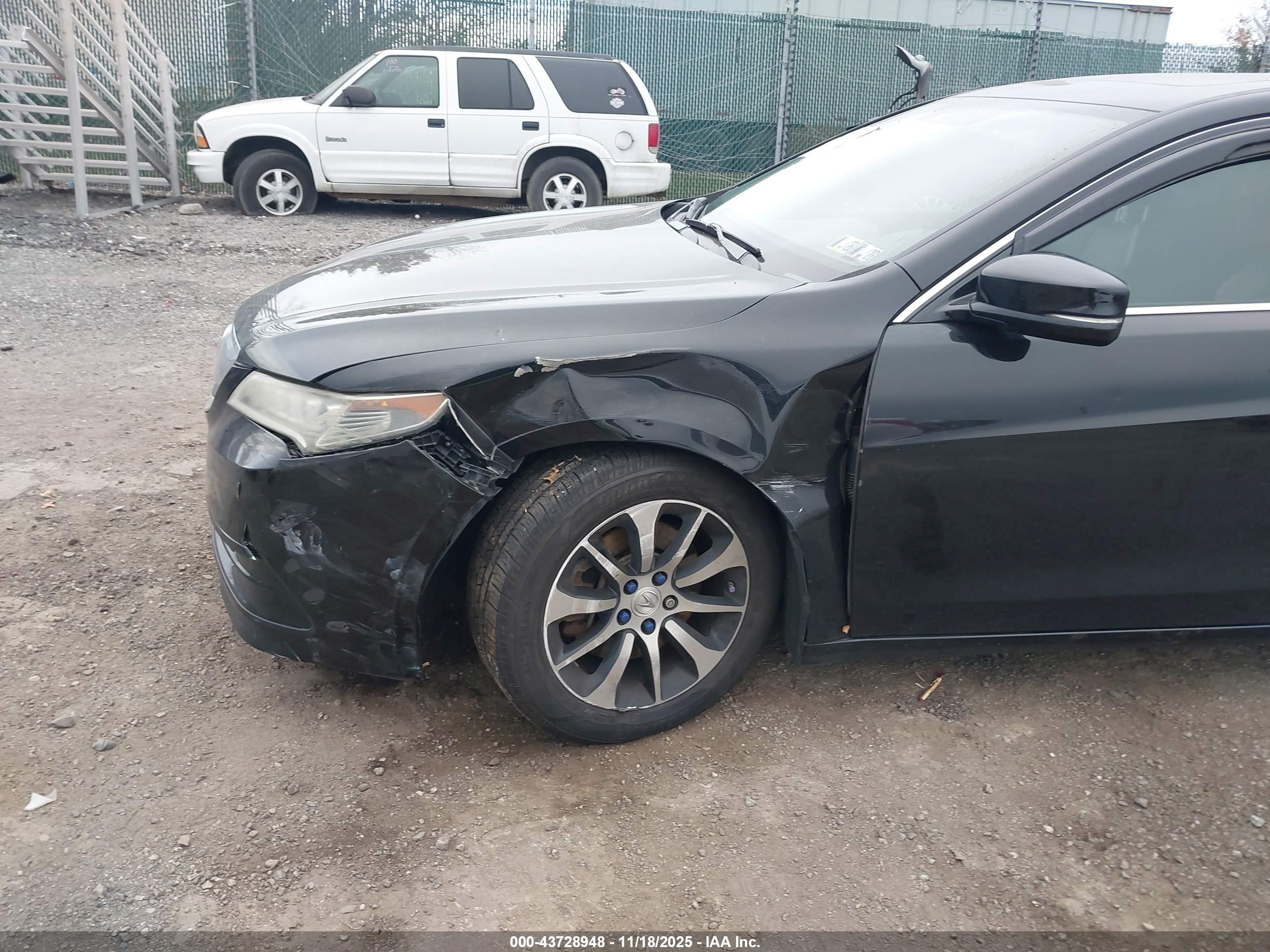 ACURA TLX image 6