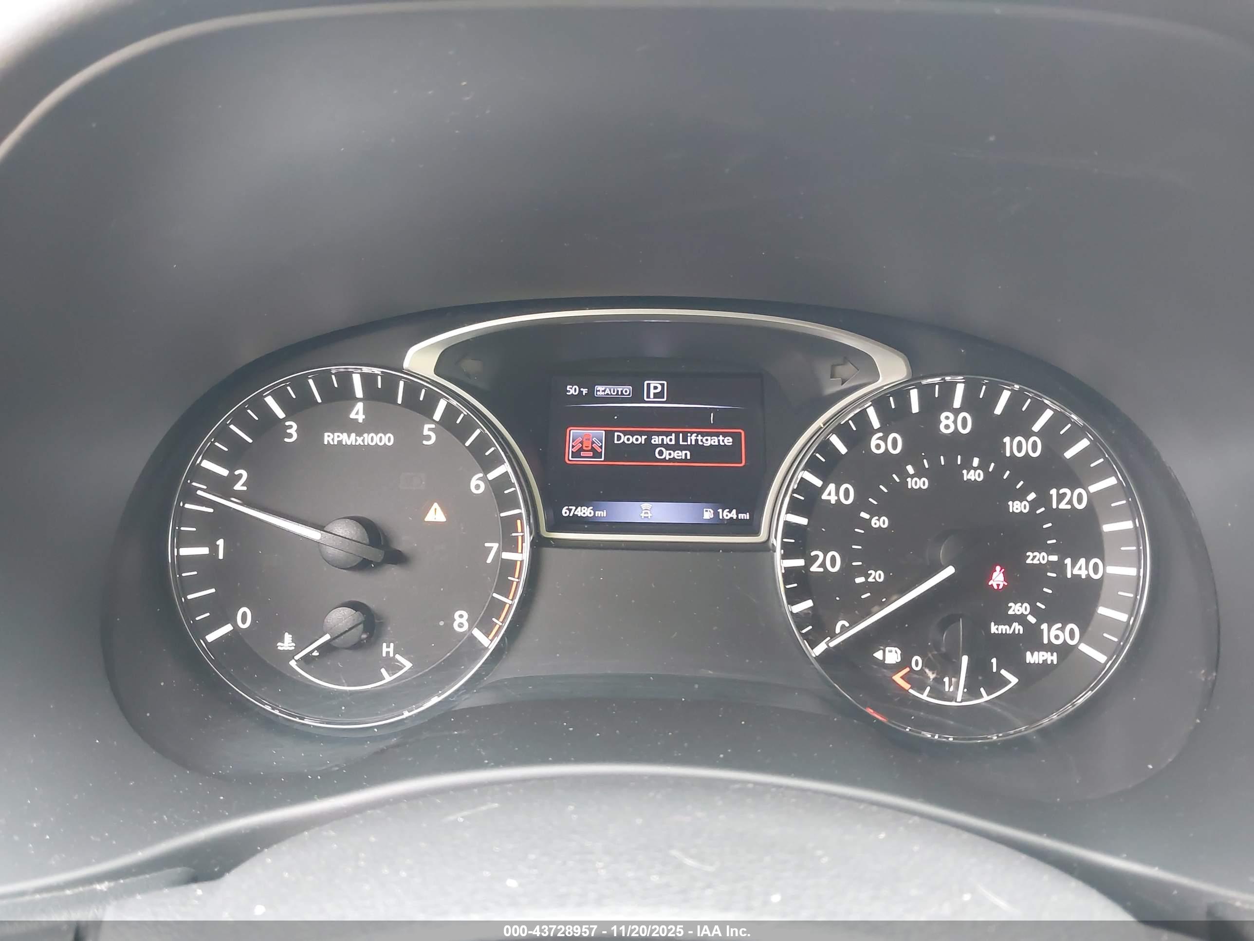 NISSAN PATHFINDER image 7