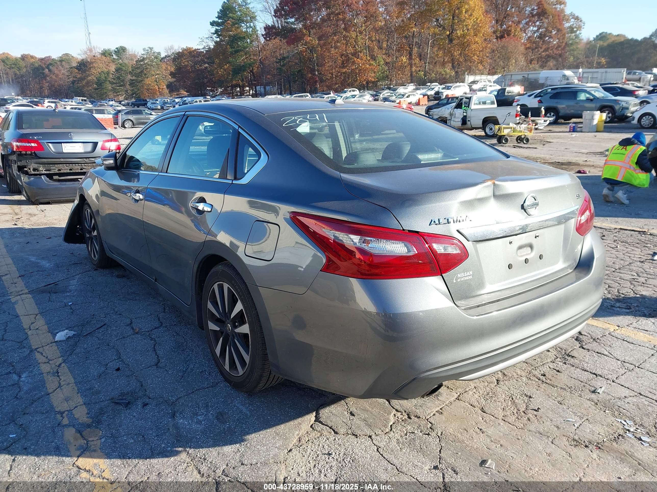 NISSAN ALTIMA image 3