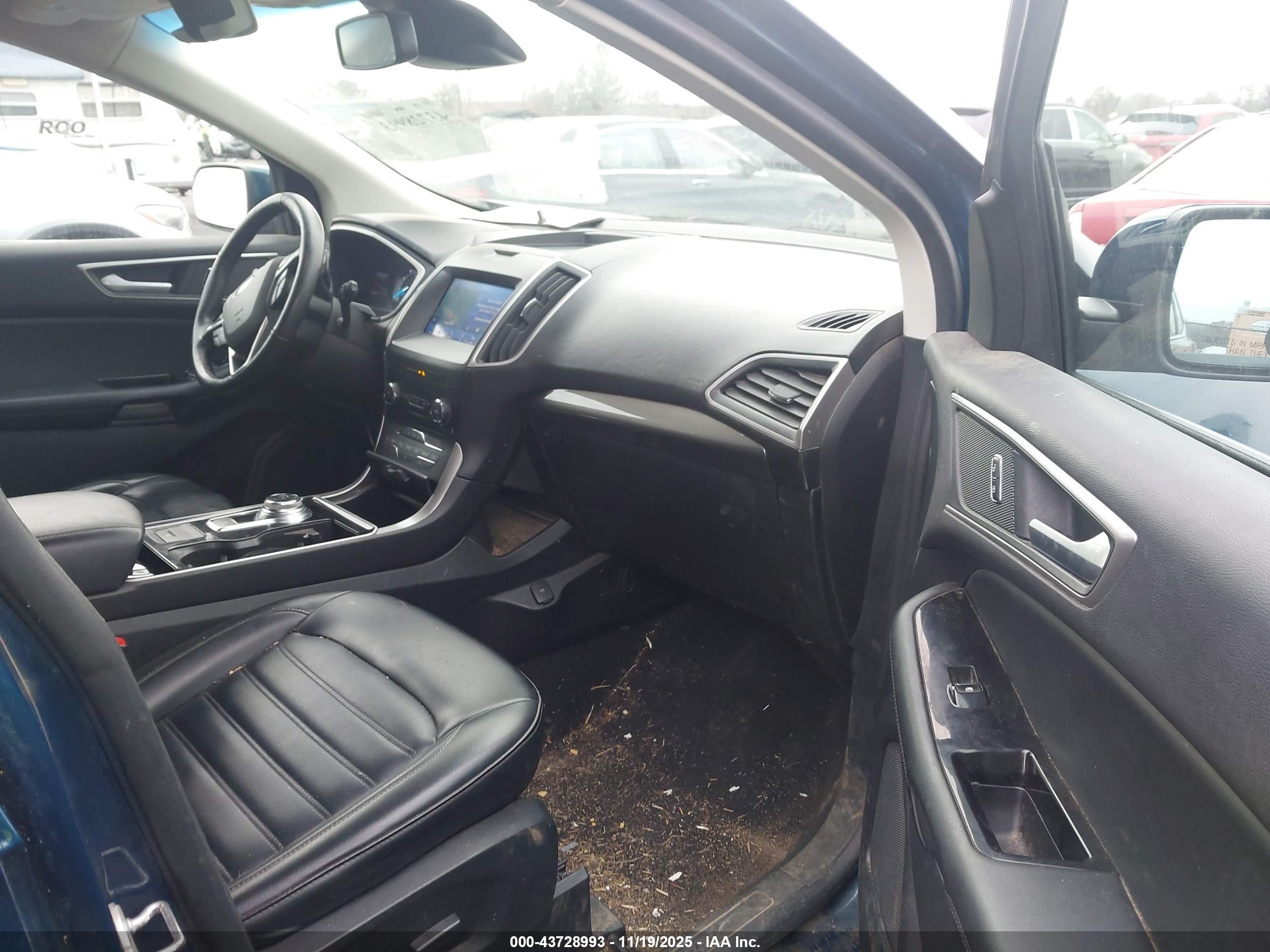 FORD EDGE image 5