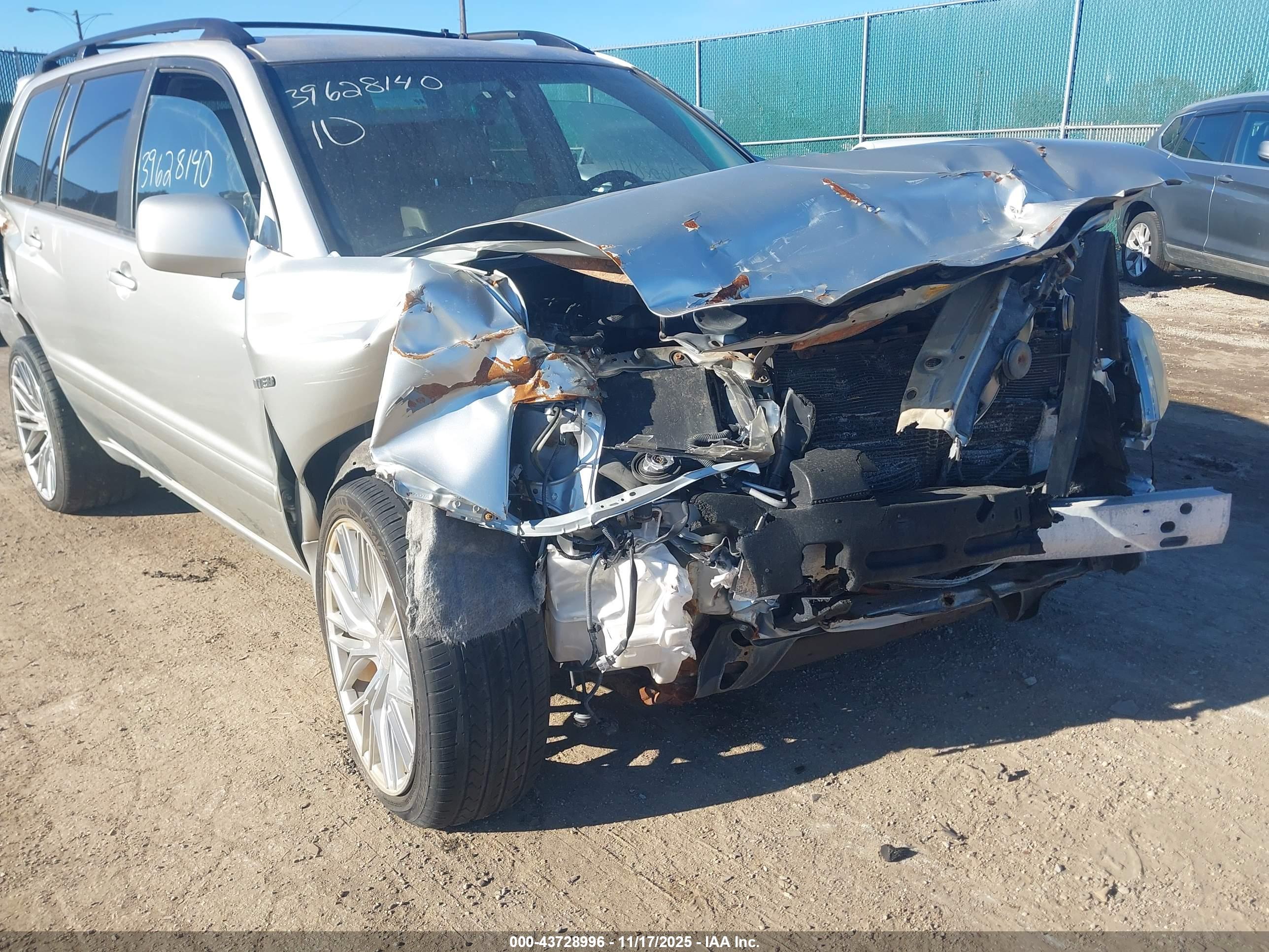 TOYOTA HIGHLANDER image 6