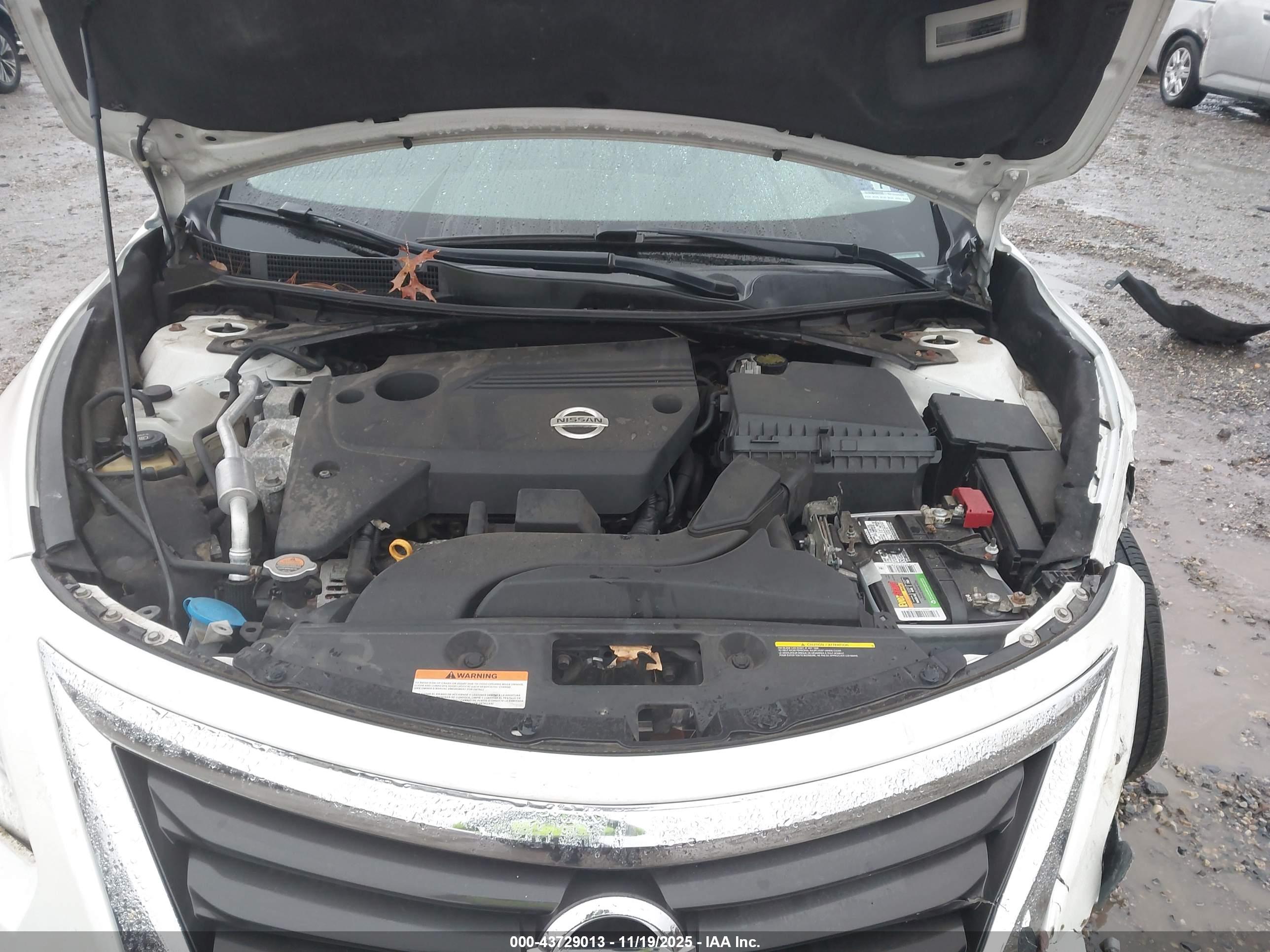 NISSAN ALTIMA image 10