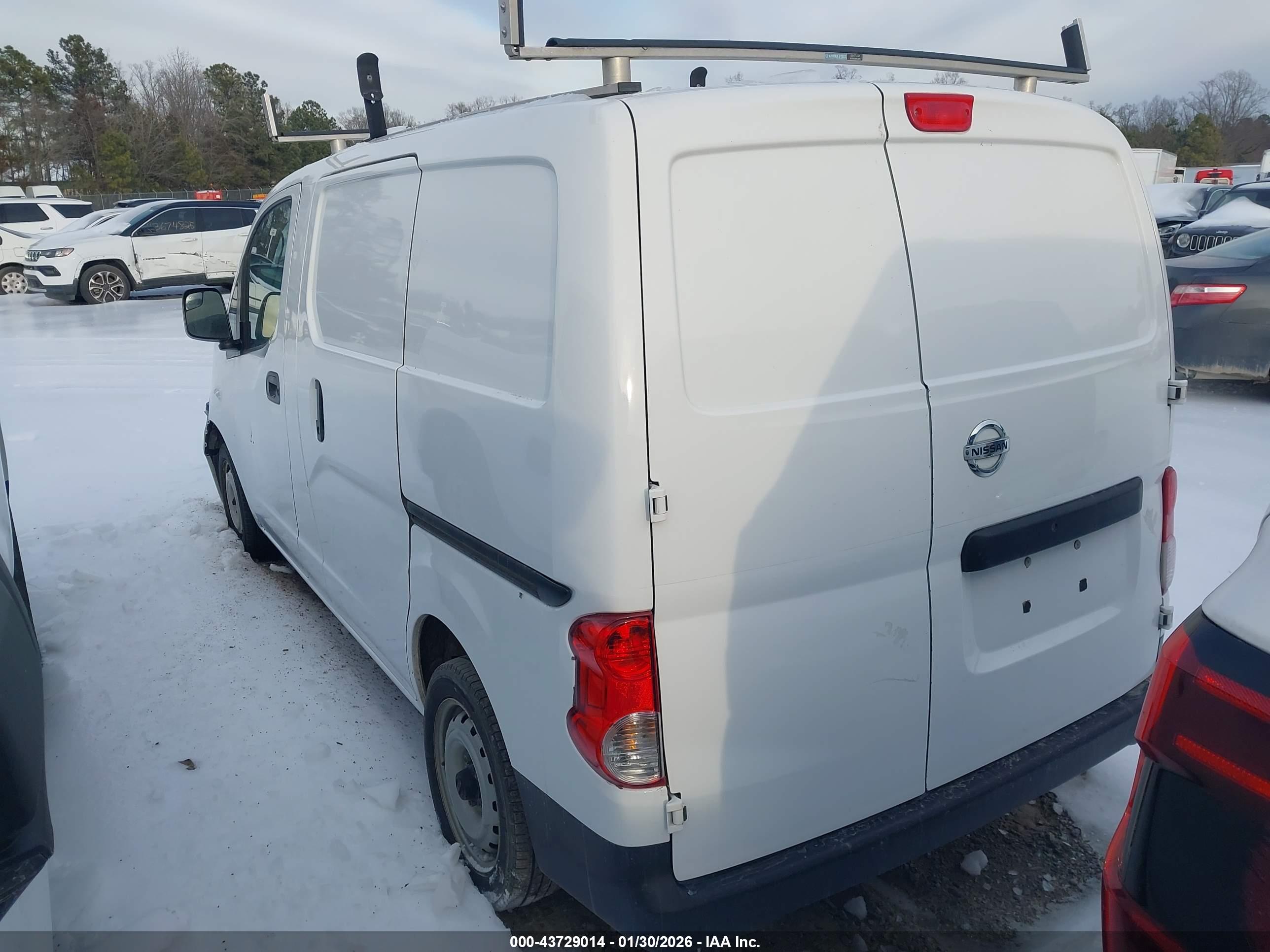 NISSAN NV200 image 3