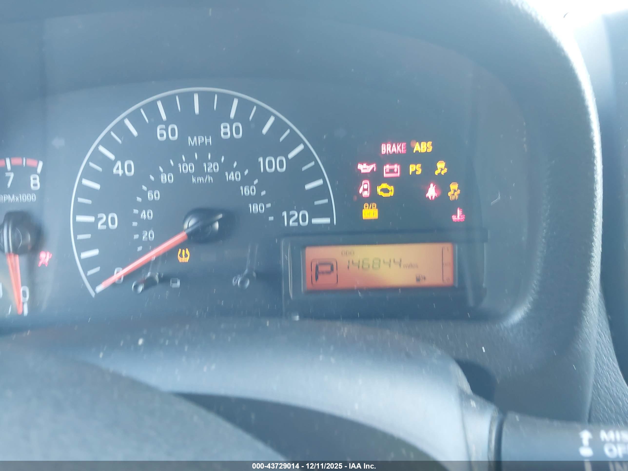 NISSAN NV200 image 7