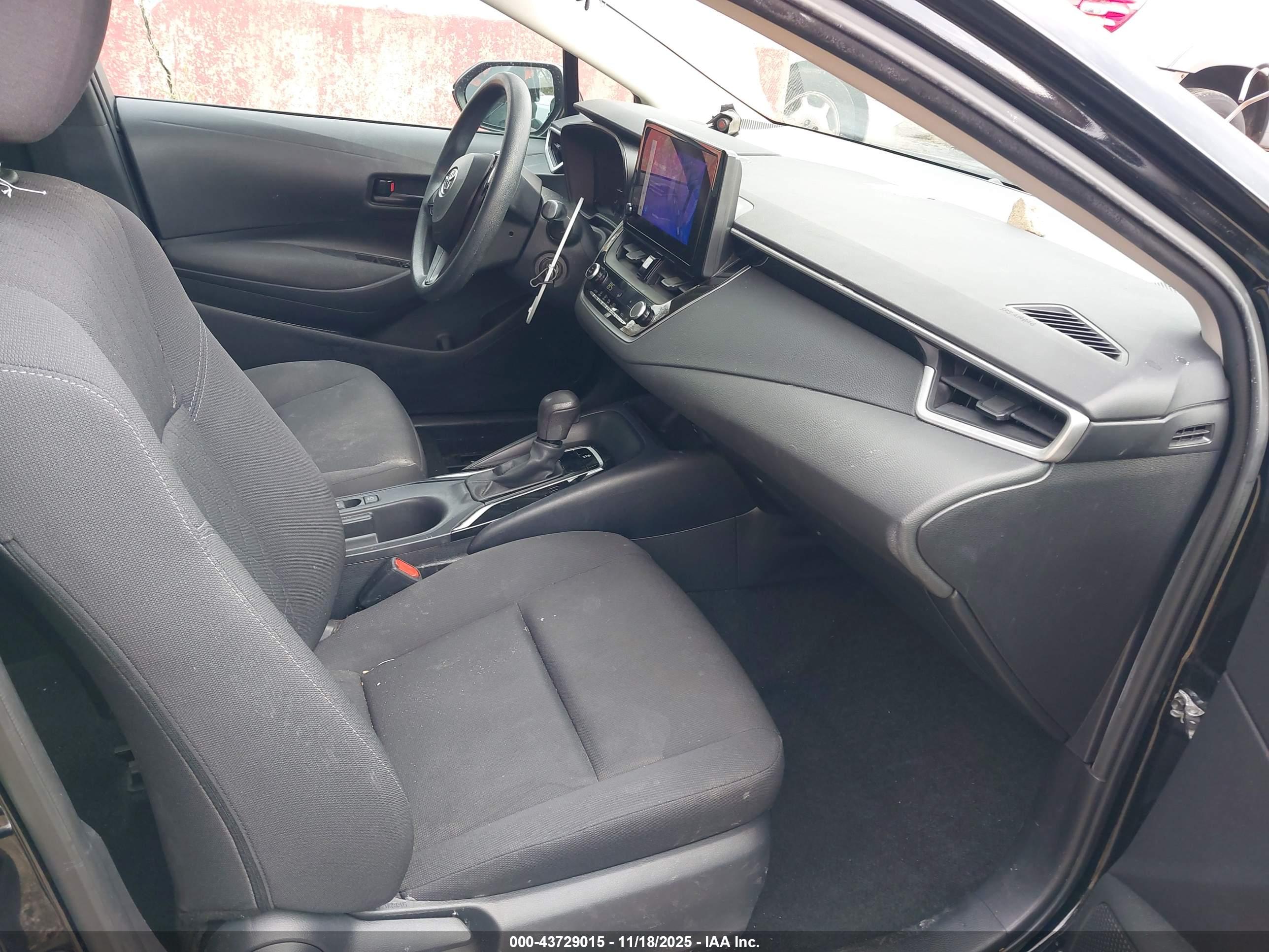 TOYOTA COROLLA image 5