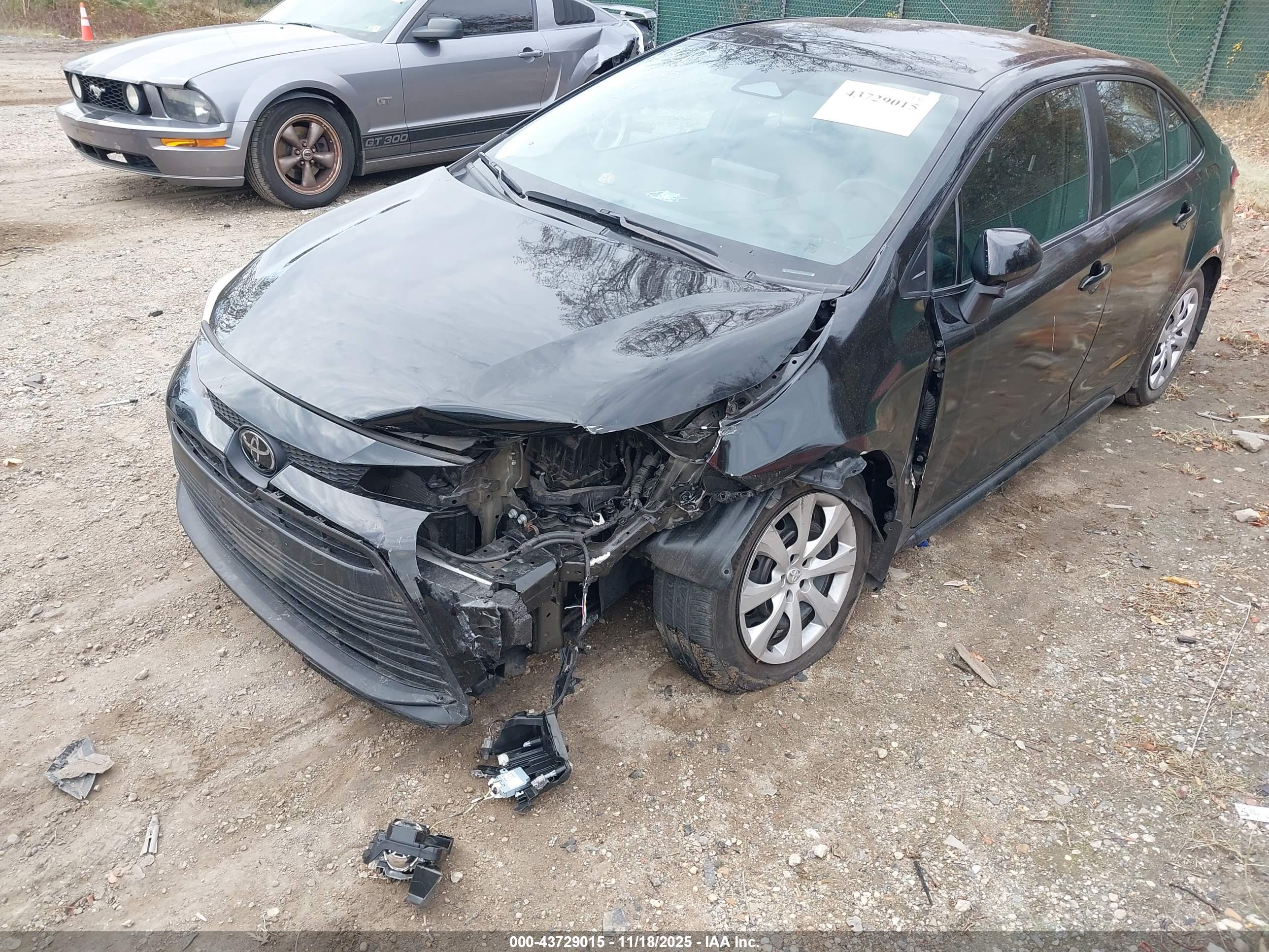 TOYOTA COROLLA image 6