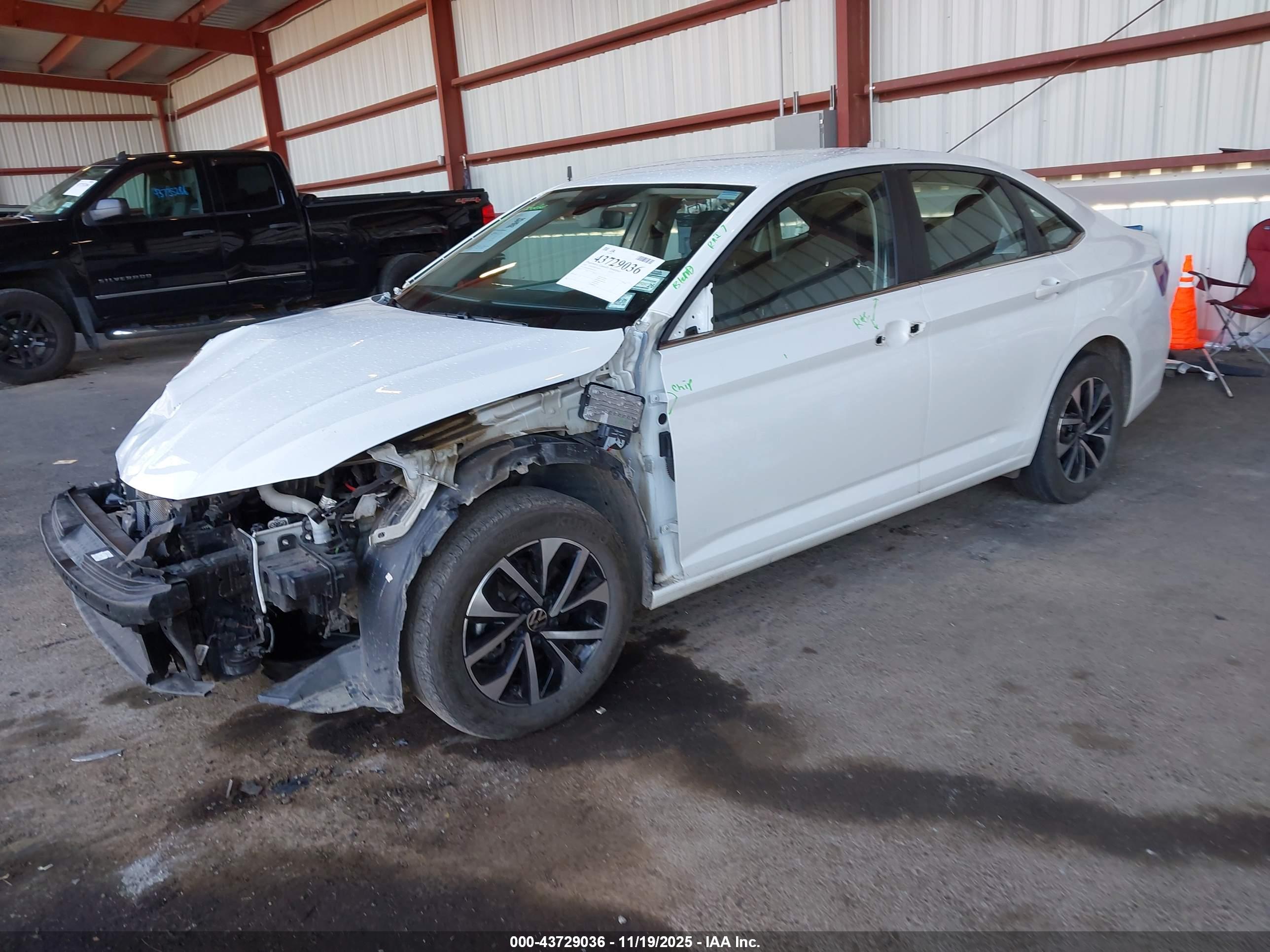 VOLKSWAGEN JETTA image 2