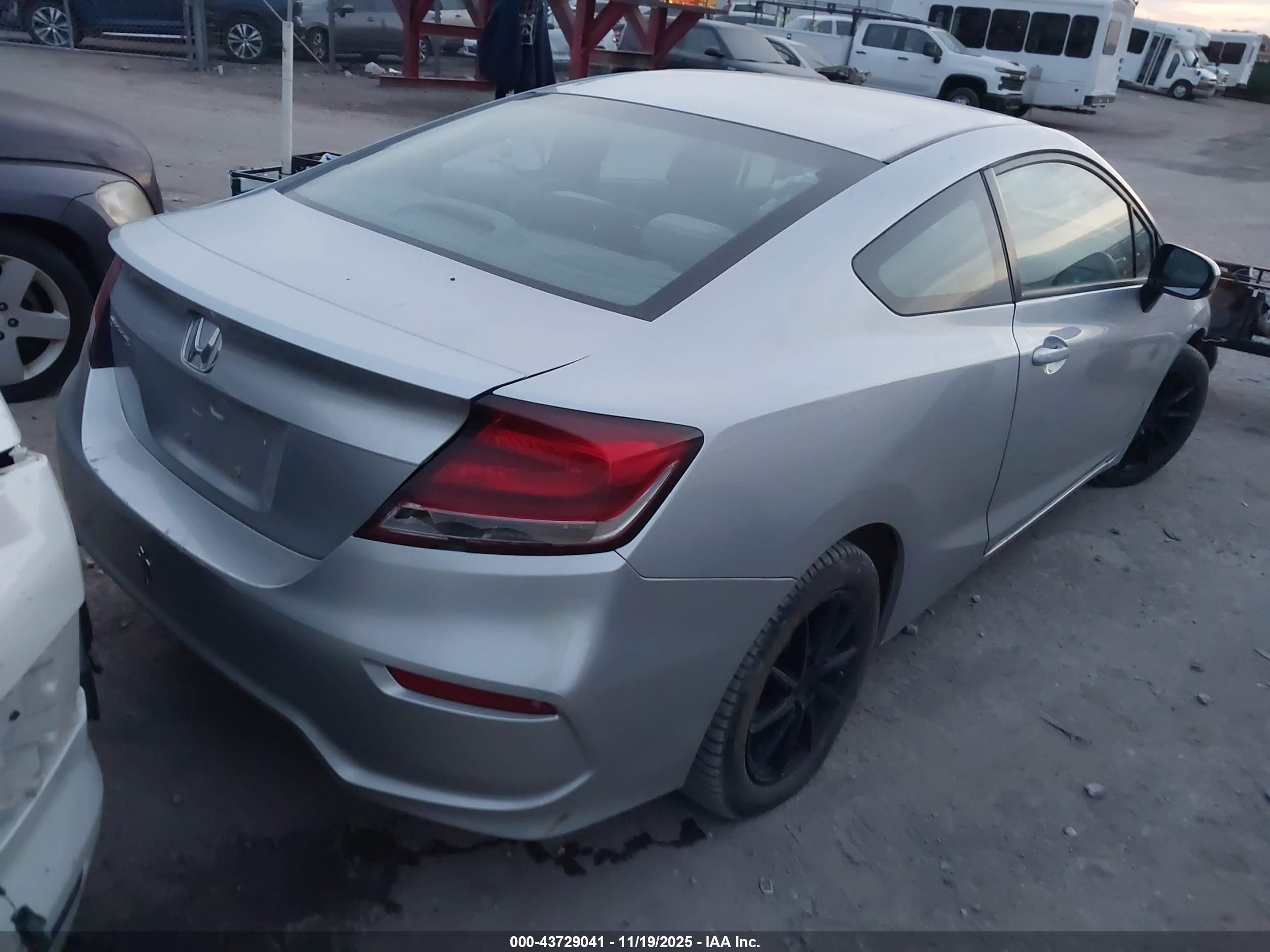 HONDA CIVIC image 4