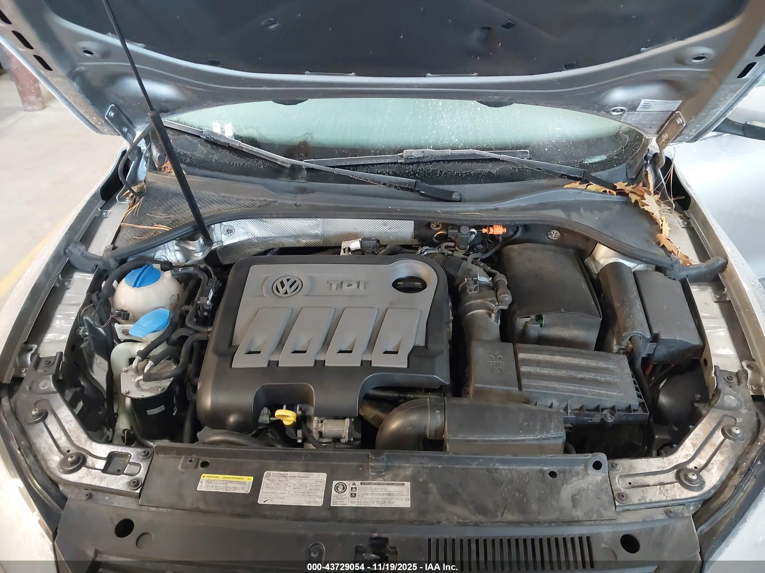 VOLKSWAGEN PASSAT image 10