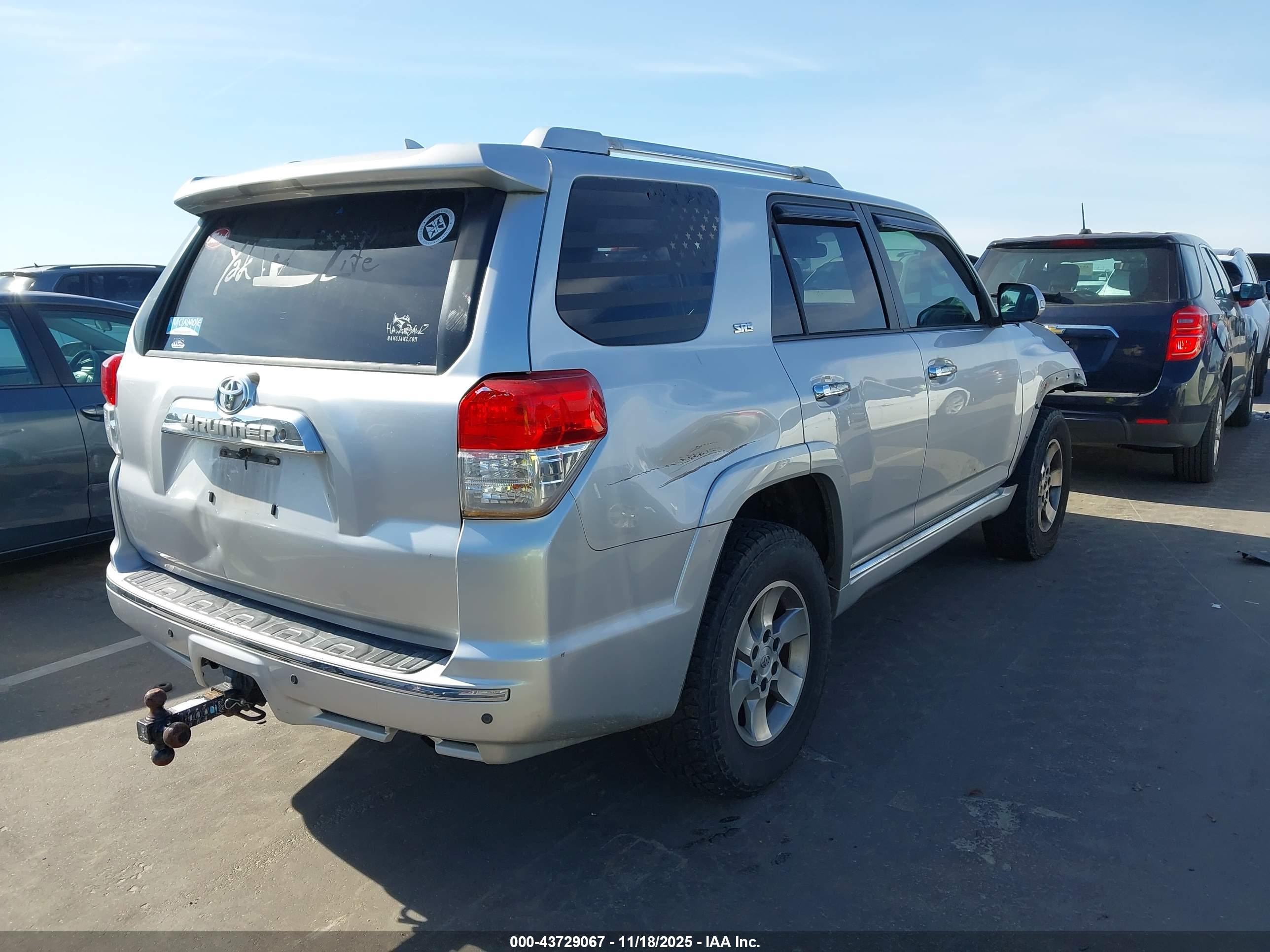 TOYOTA 4RUNNER image 4