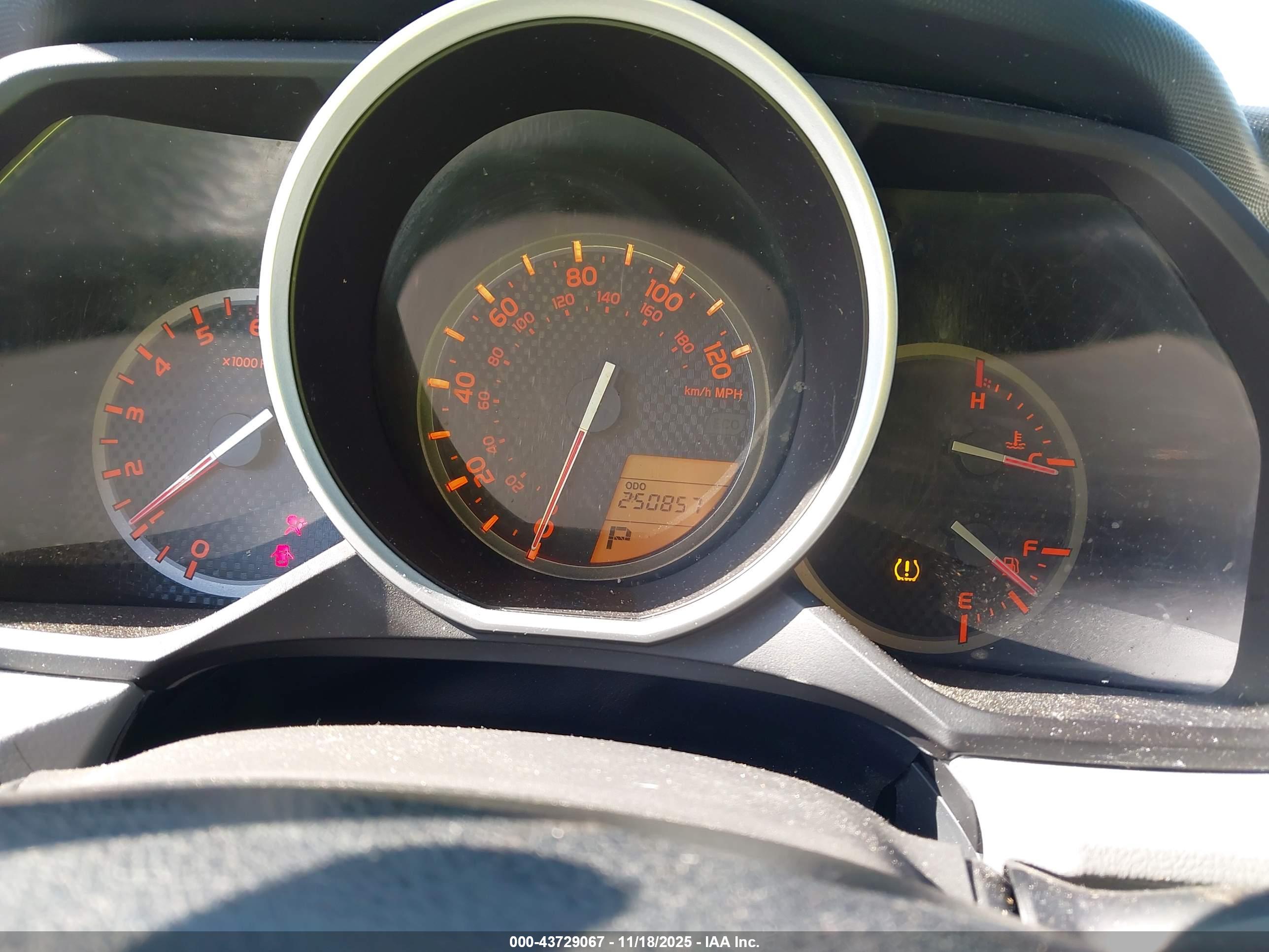 TOYOTA 4RUNNER image 7