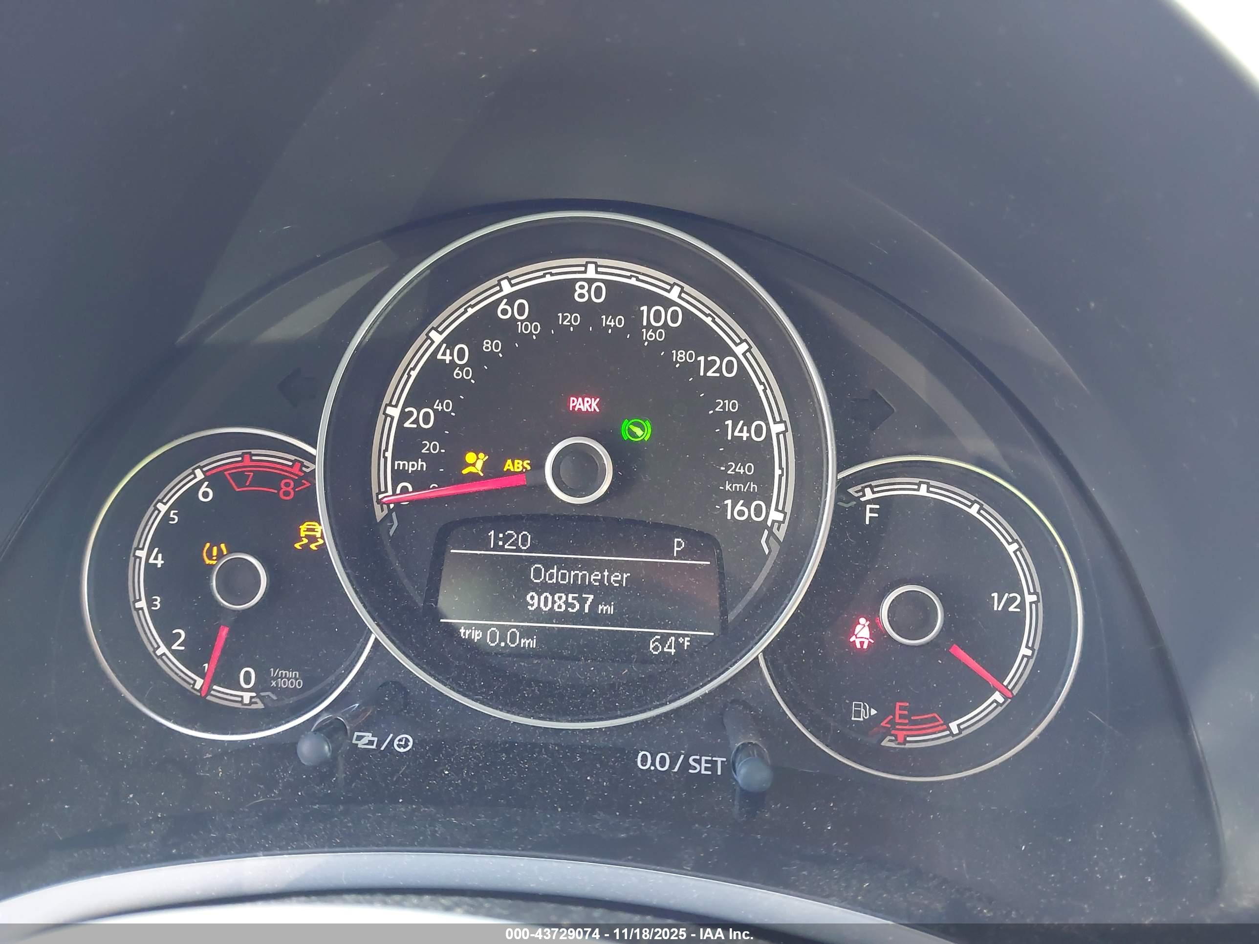 VOLKSWAGEN BEETLE image 7