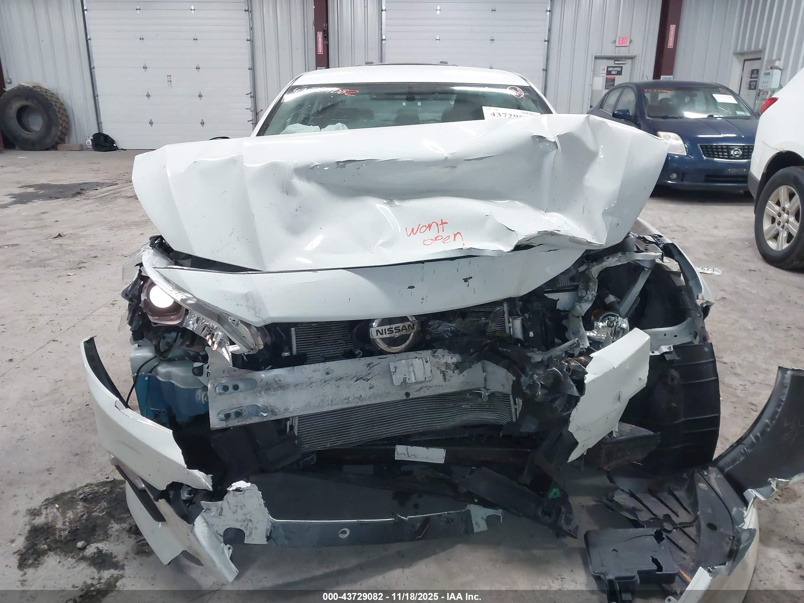 NISSAN ALTIMA image 6