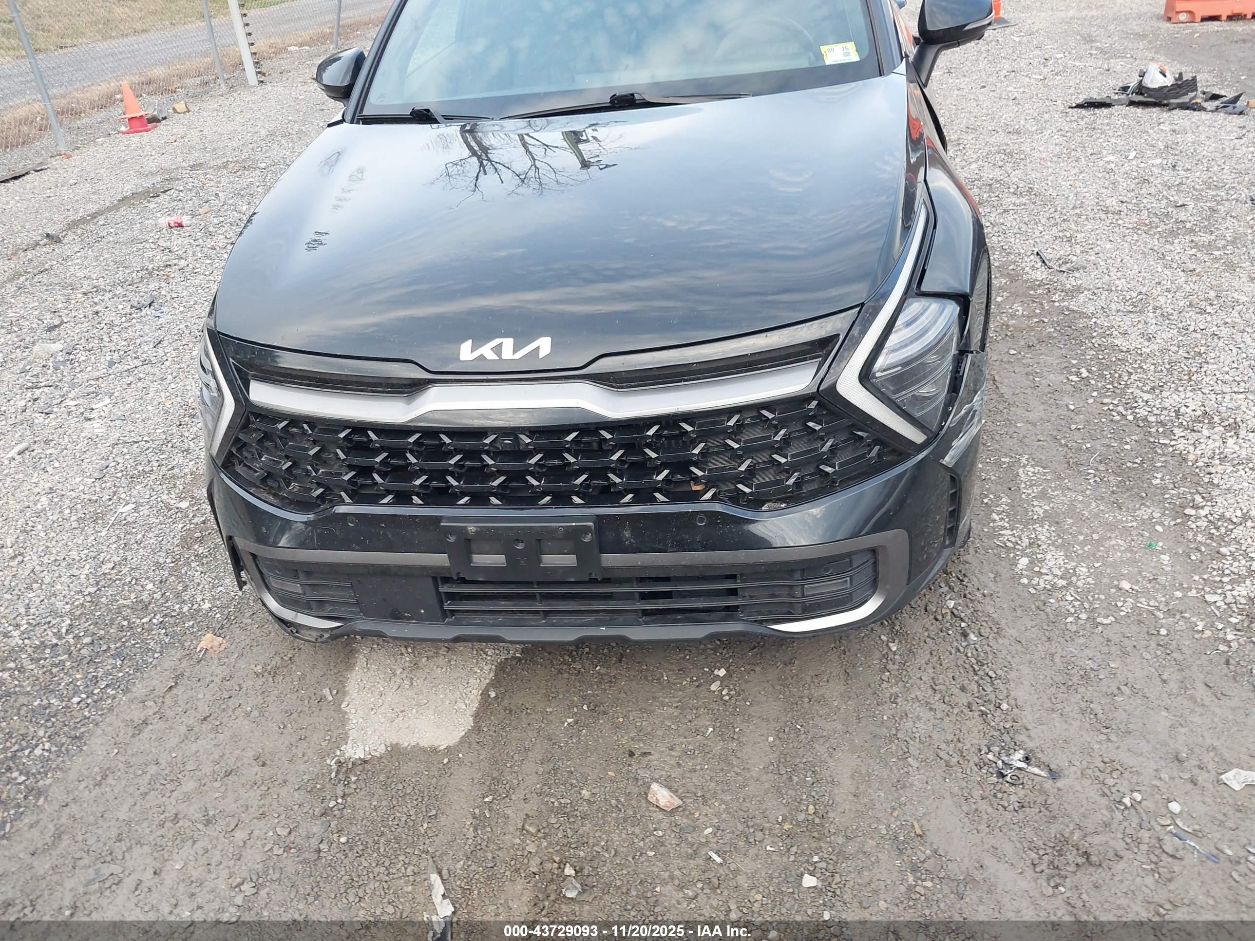 KIA SPORTAGE image 6