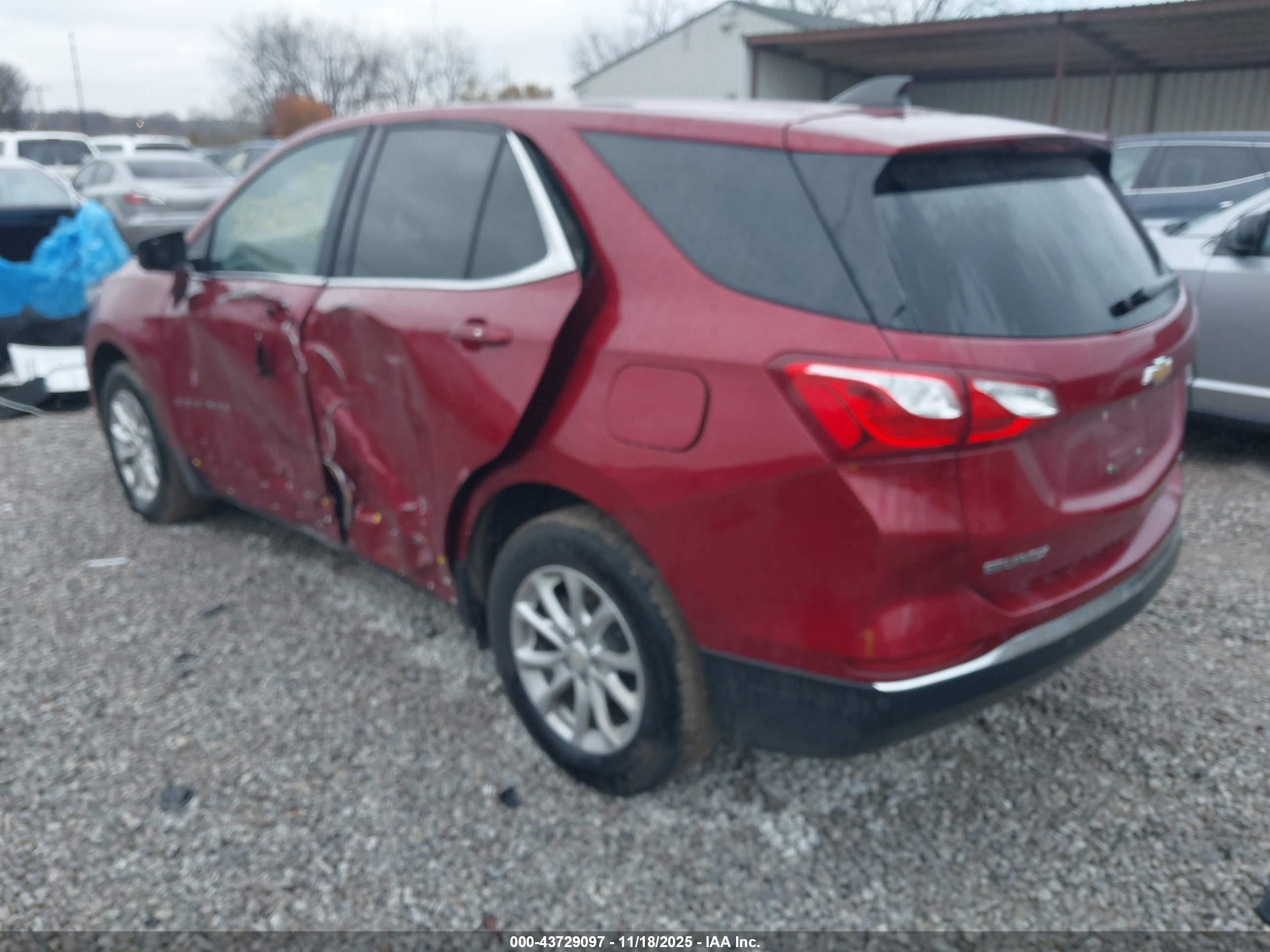 CHEVROLET EQUINOX image 3