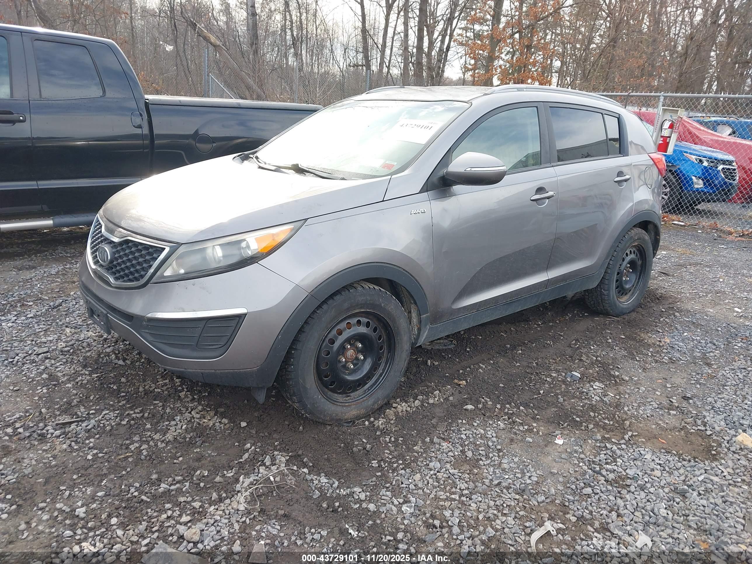 KIA SPORTAGE image 2