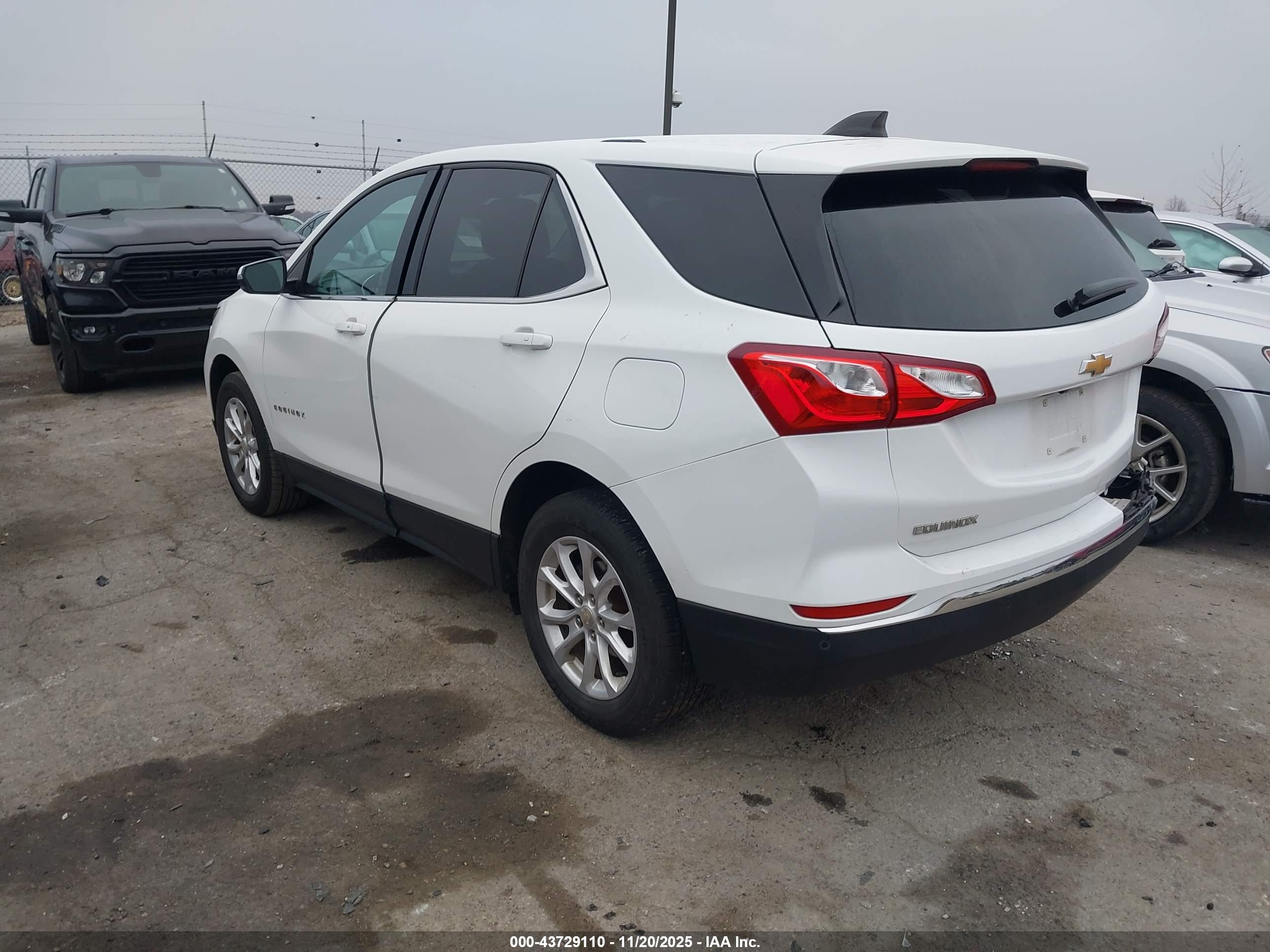 CHEVROLET EQUINOX image 3