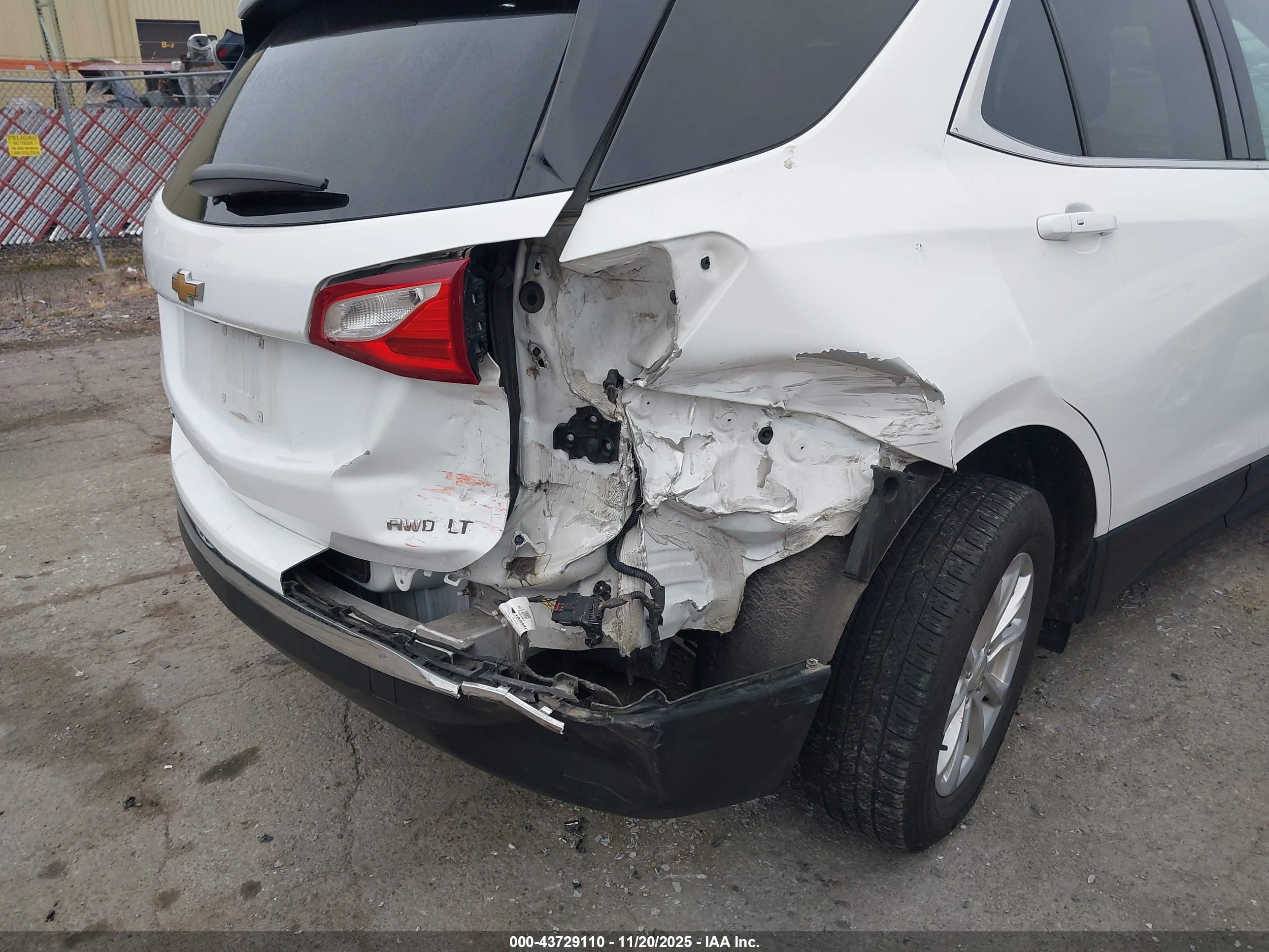 CHEVROLET EQUINOX image 6