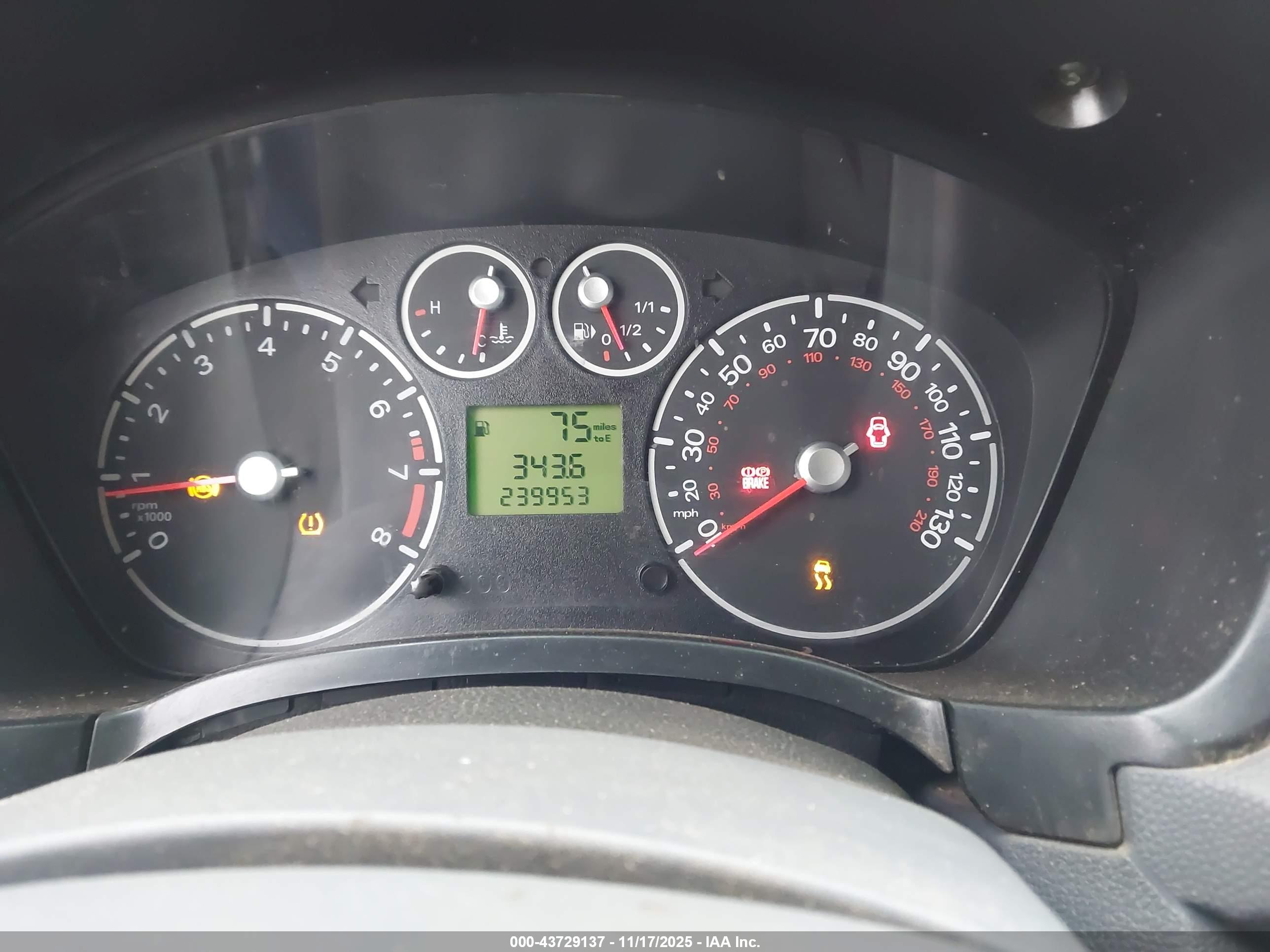 FORD TRANSIT image 7
