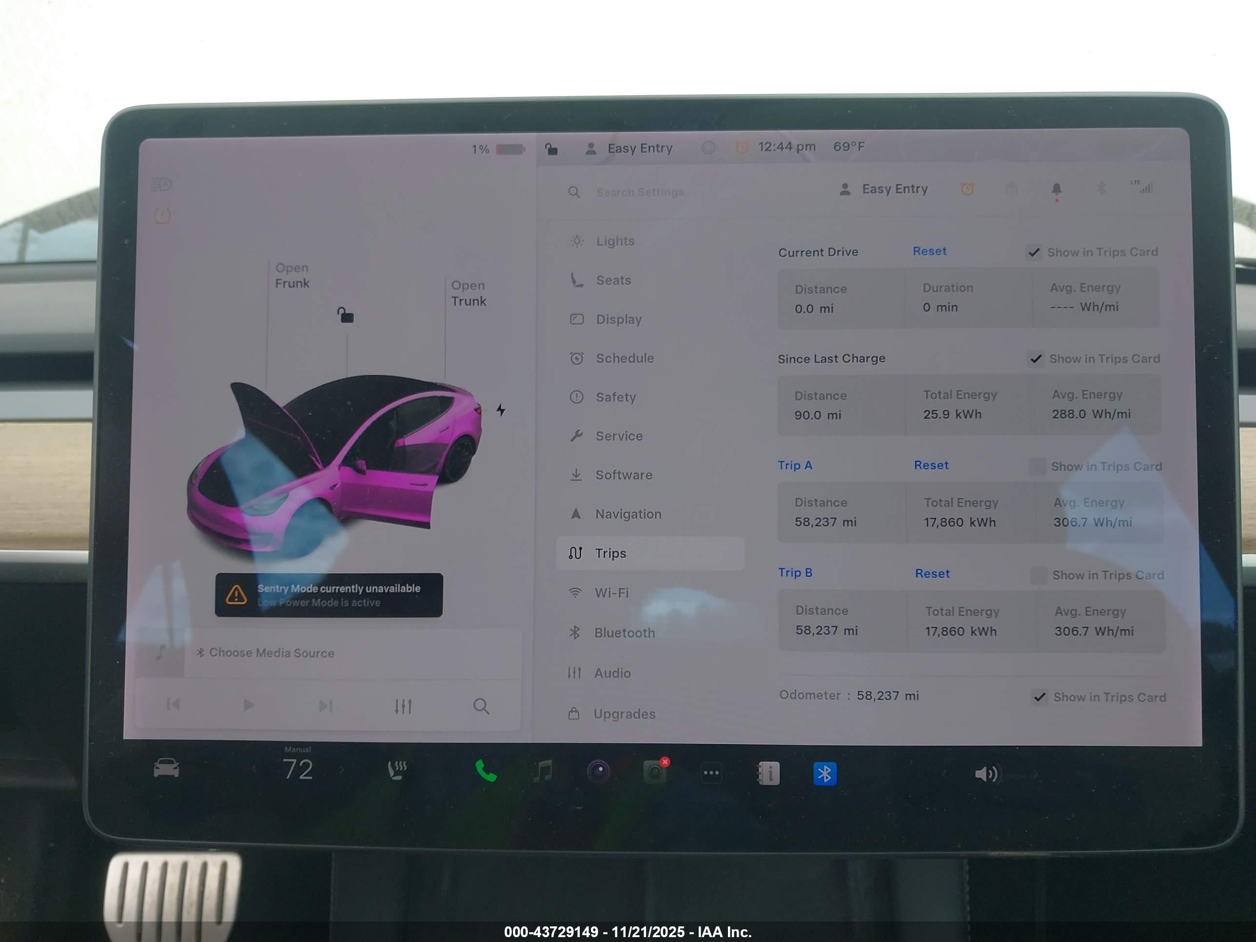 TESLA MODEL image 7