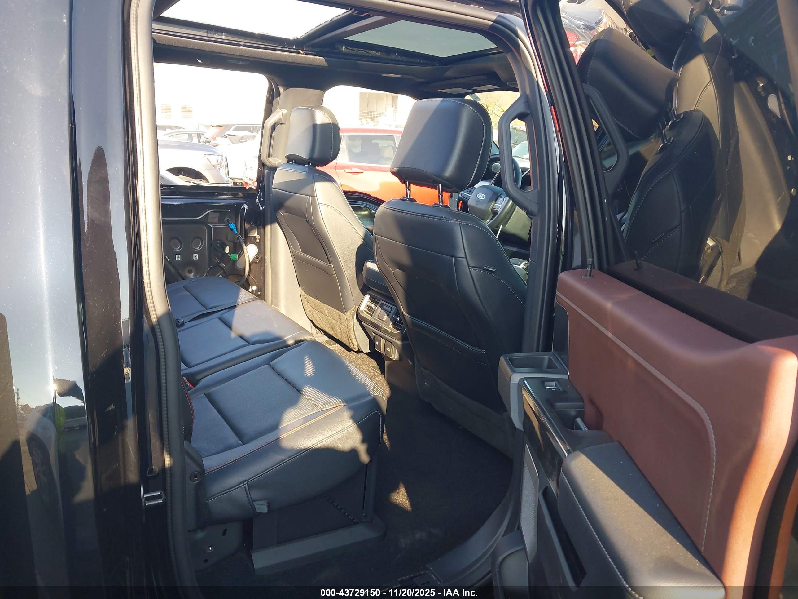 FORD F-150 image 8