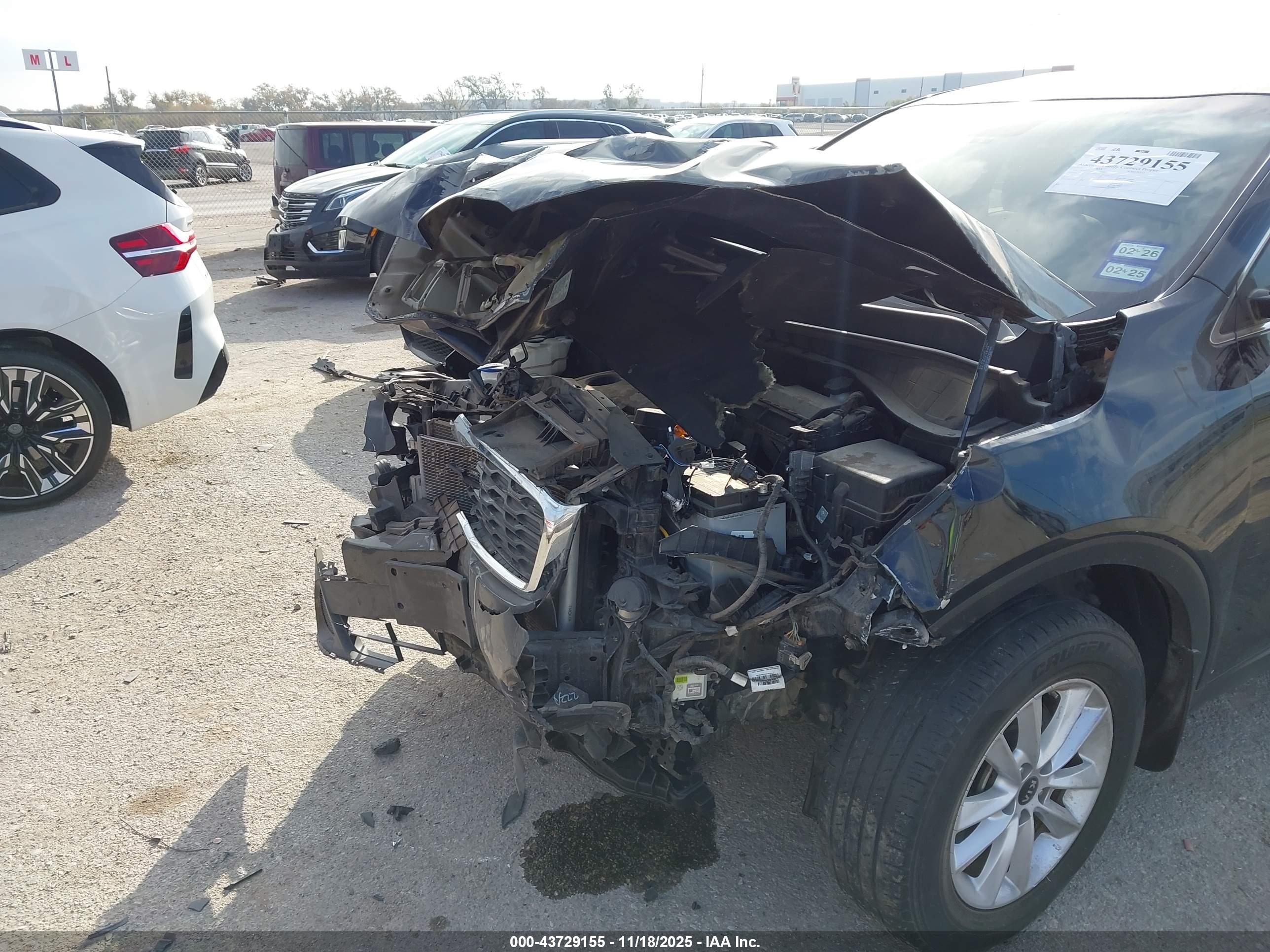 KIA SORENTO image 6