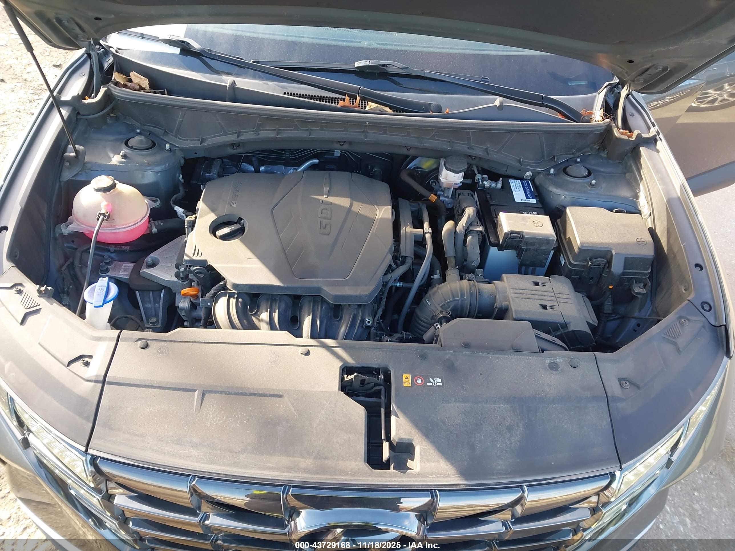 HYUNDAI TUCSON image 10