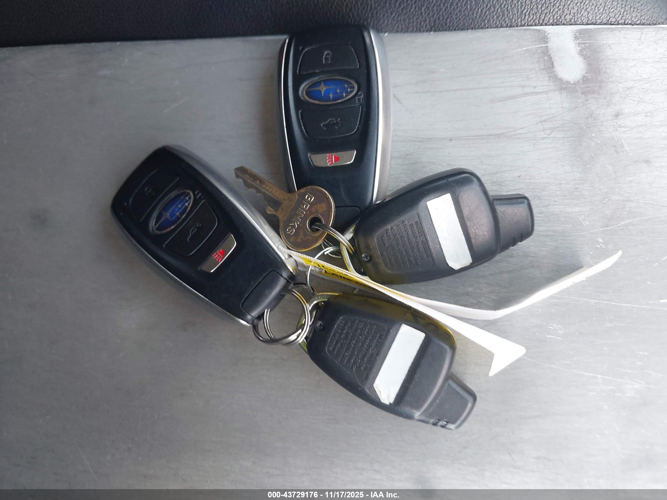 SUBARU OUTBACK image 11