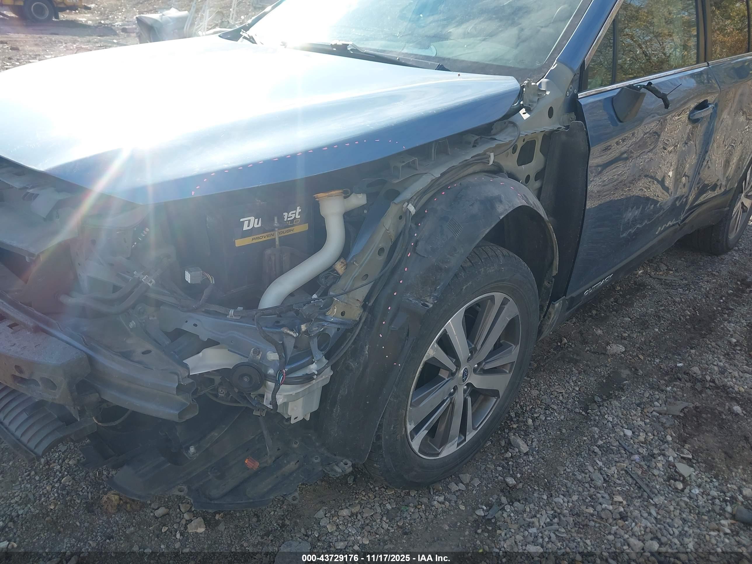 SUBARU OUTBACK image 6