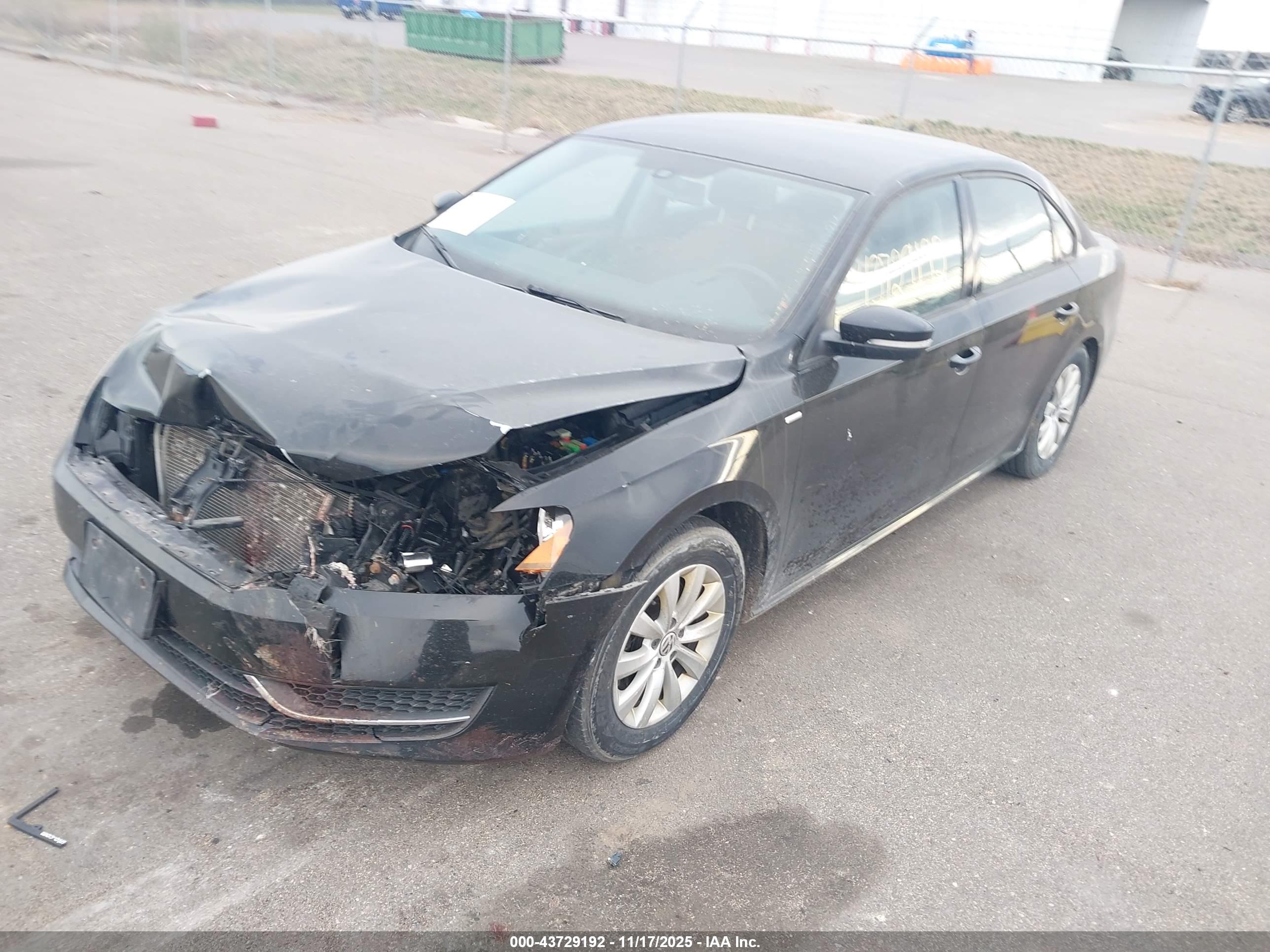 VOLKSWAGEN PASSAT image 2