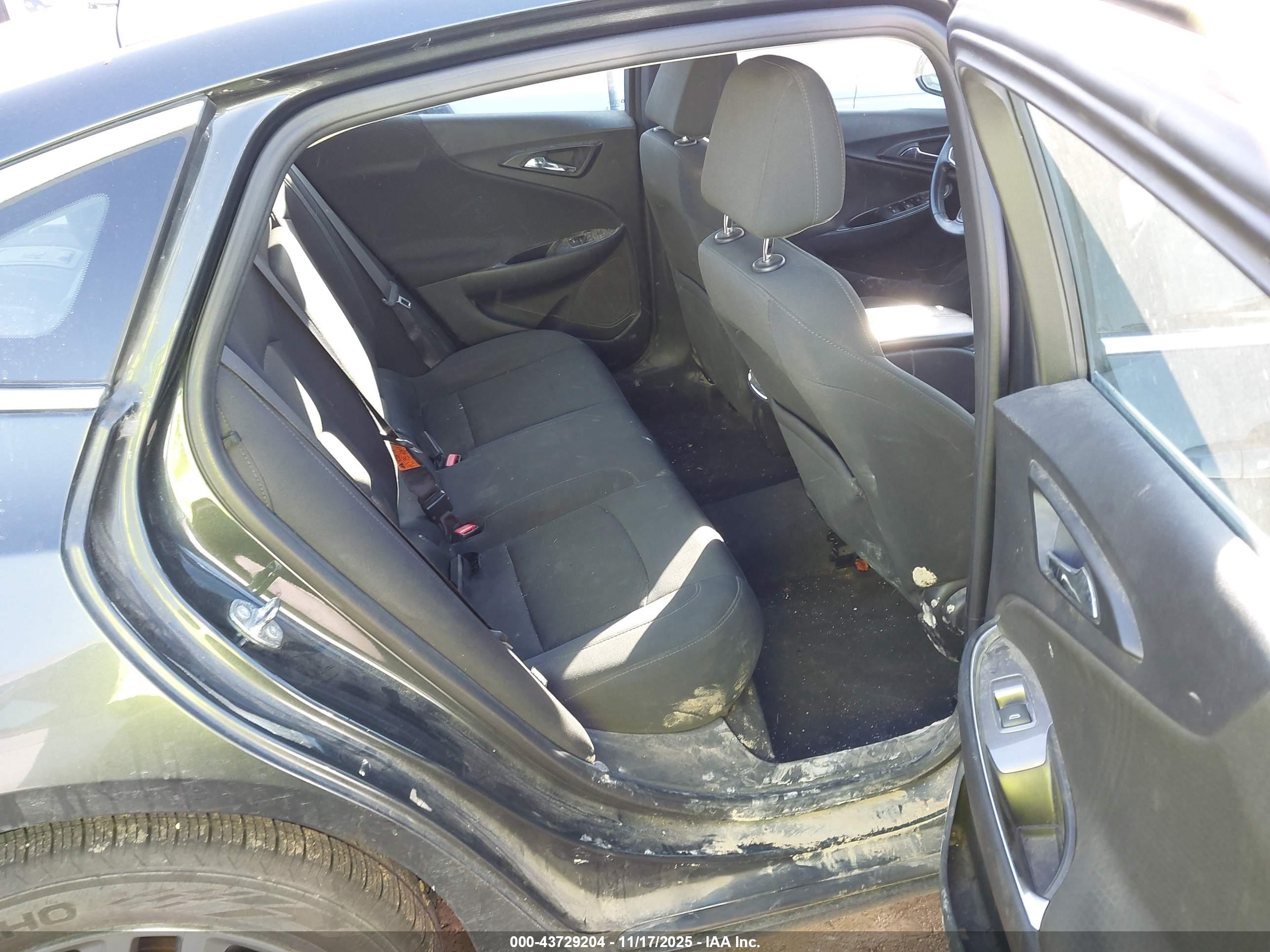 CHEVROLET MALIBU image 8