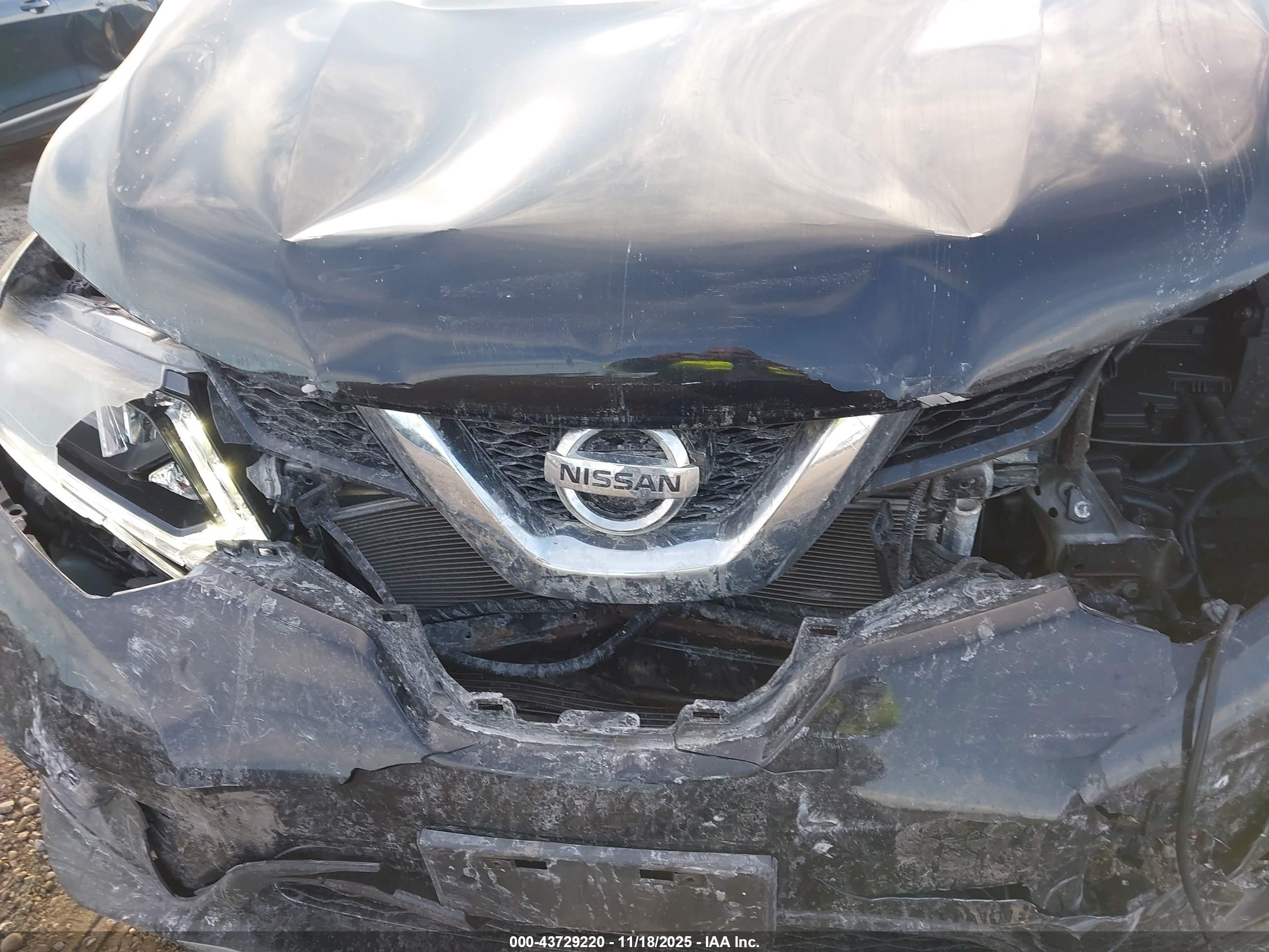 NISSAN ROGUE image 10