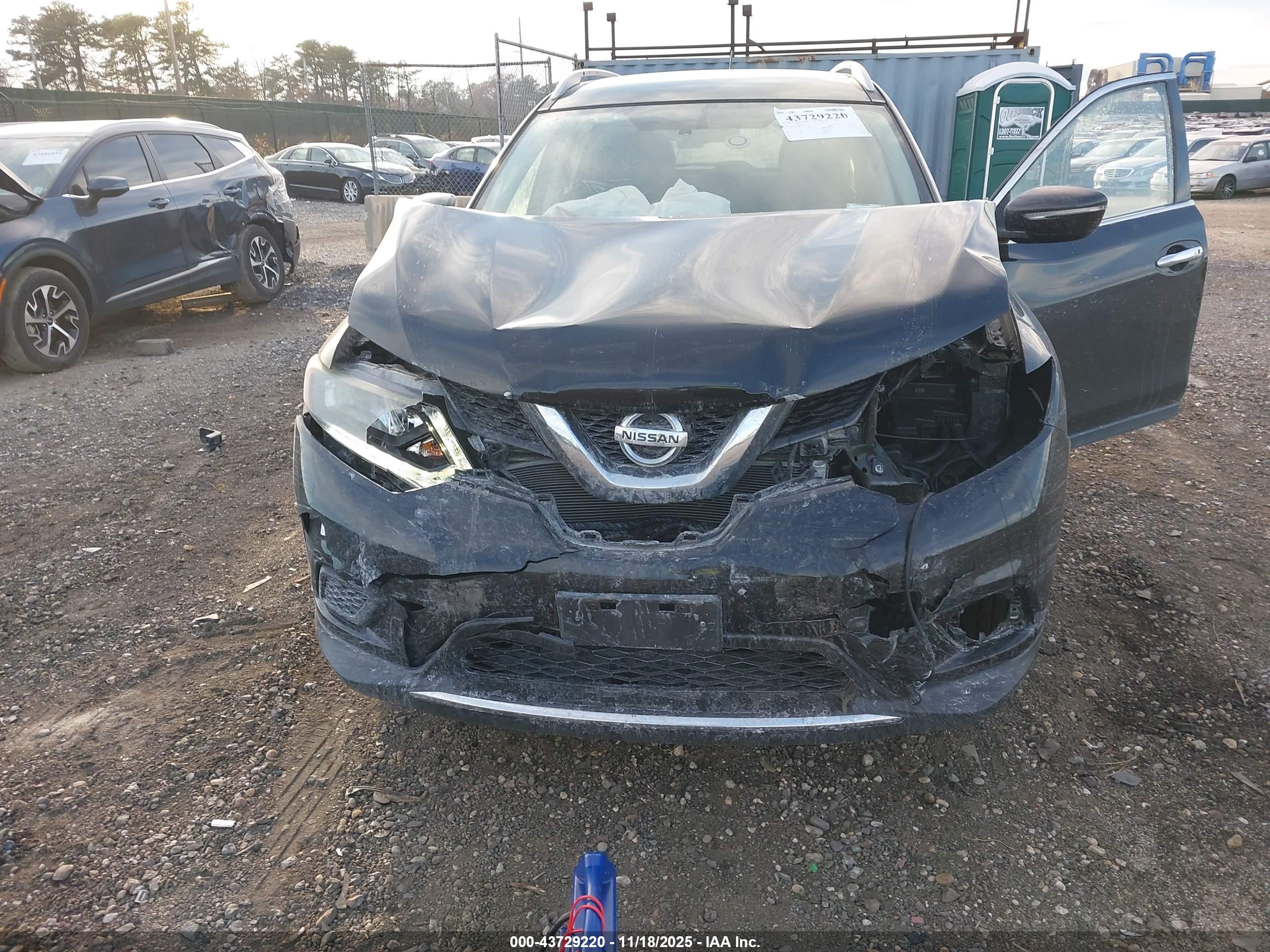 NISSAN ROGUE image 6