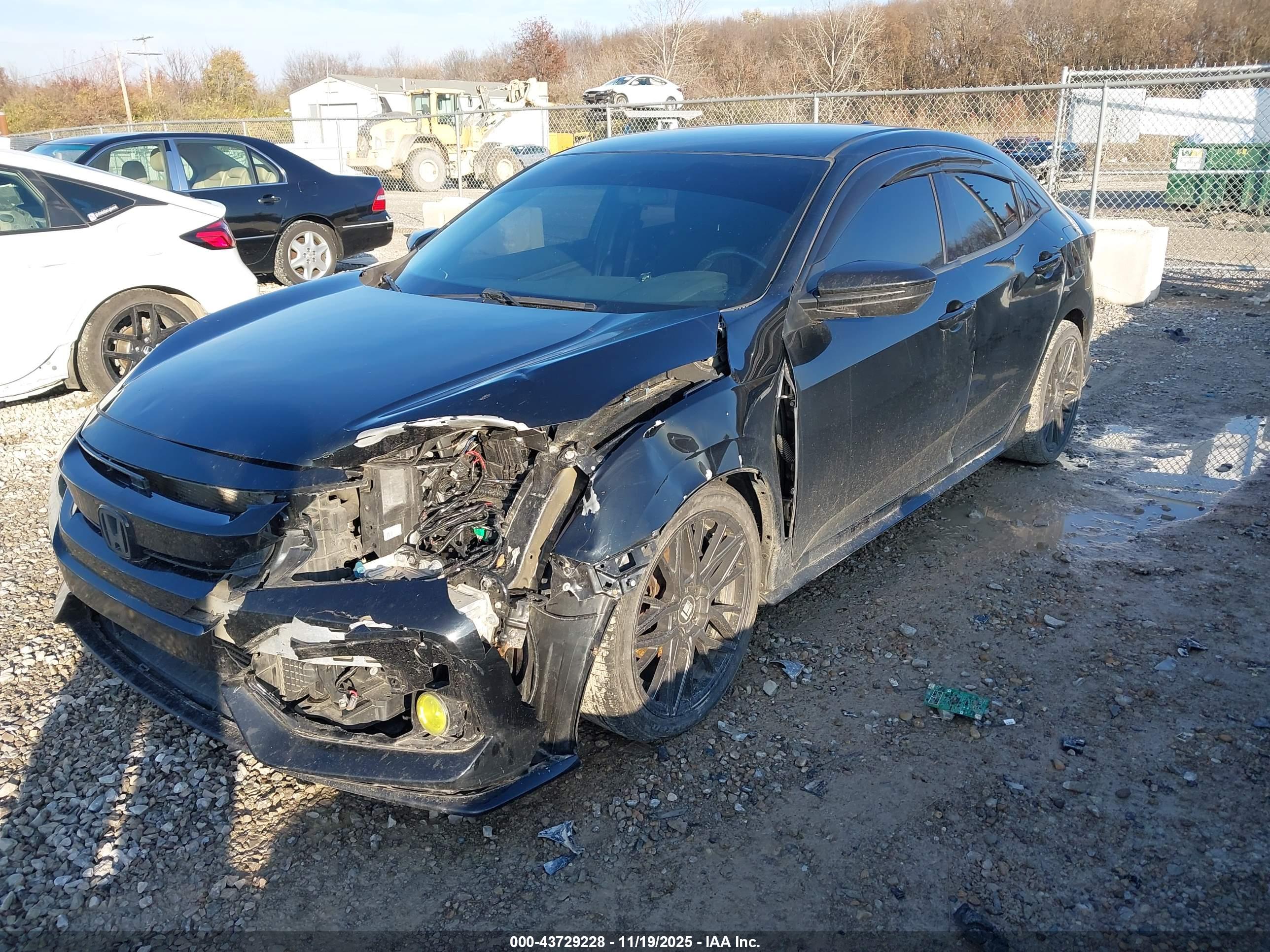 HONDA CIVIC image 2