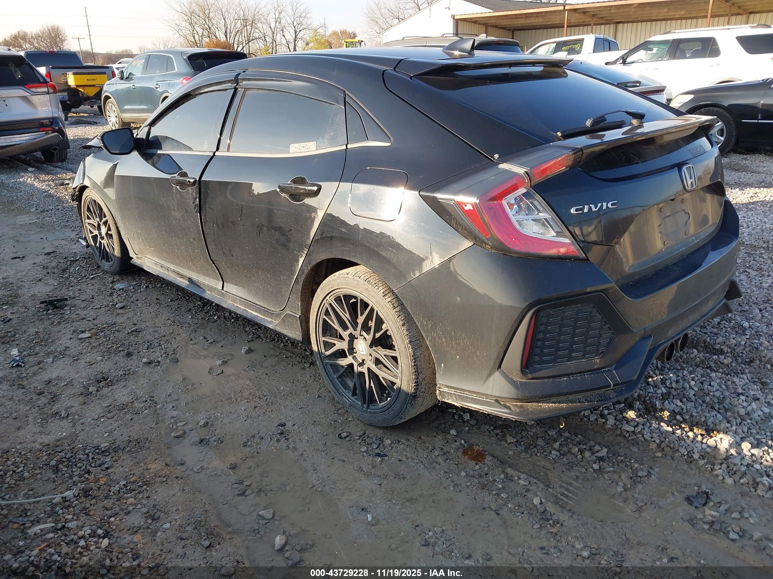 HONDA CIVIC image 3