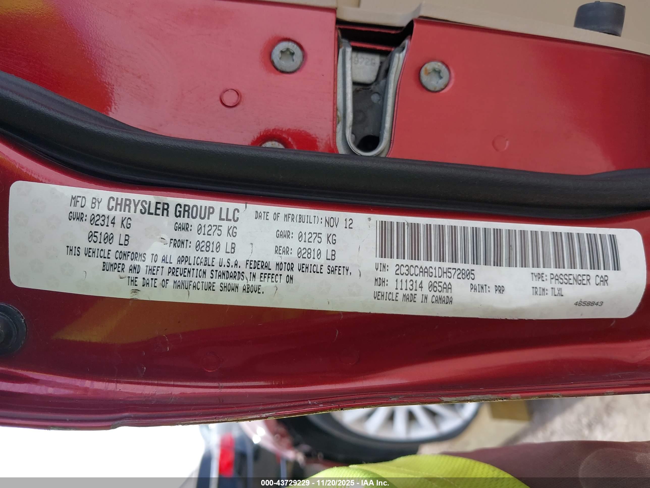 CHRYSLER 300 image 9