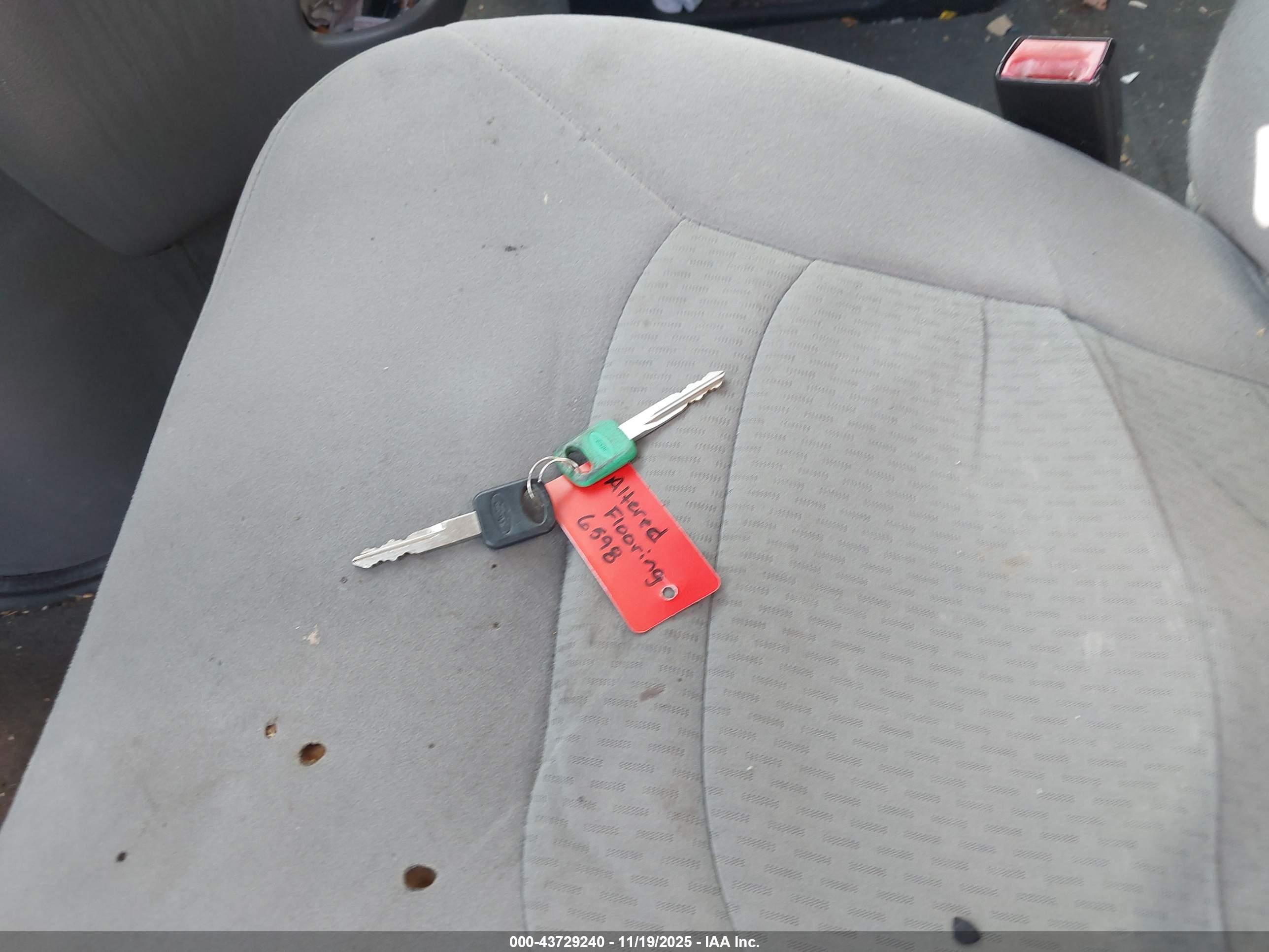 FORD E-350 image 11