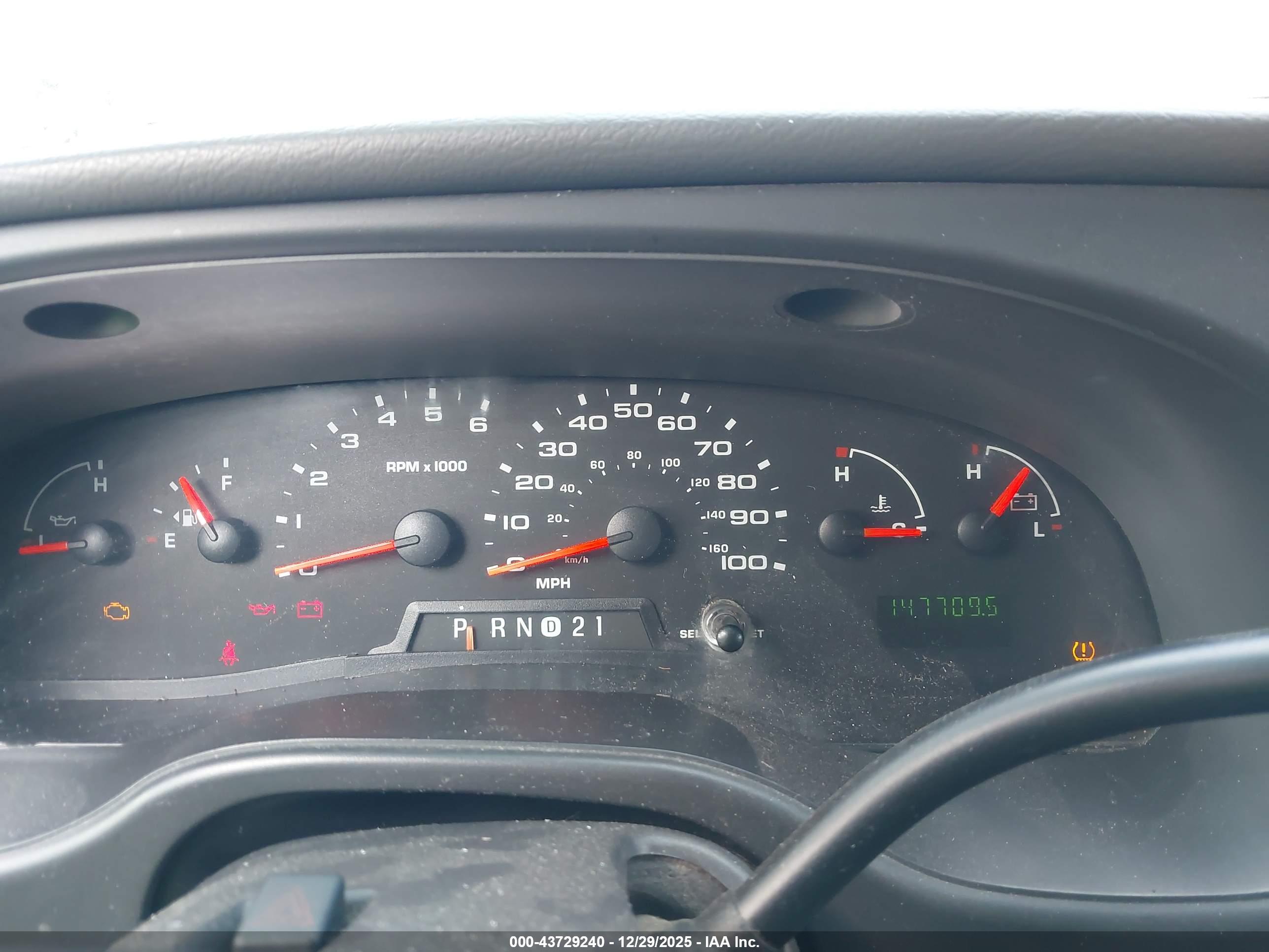 FORD E-350 image 7