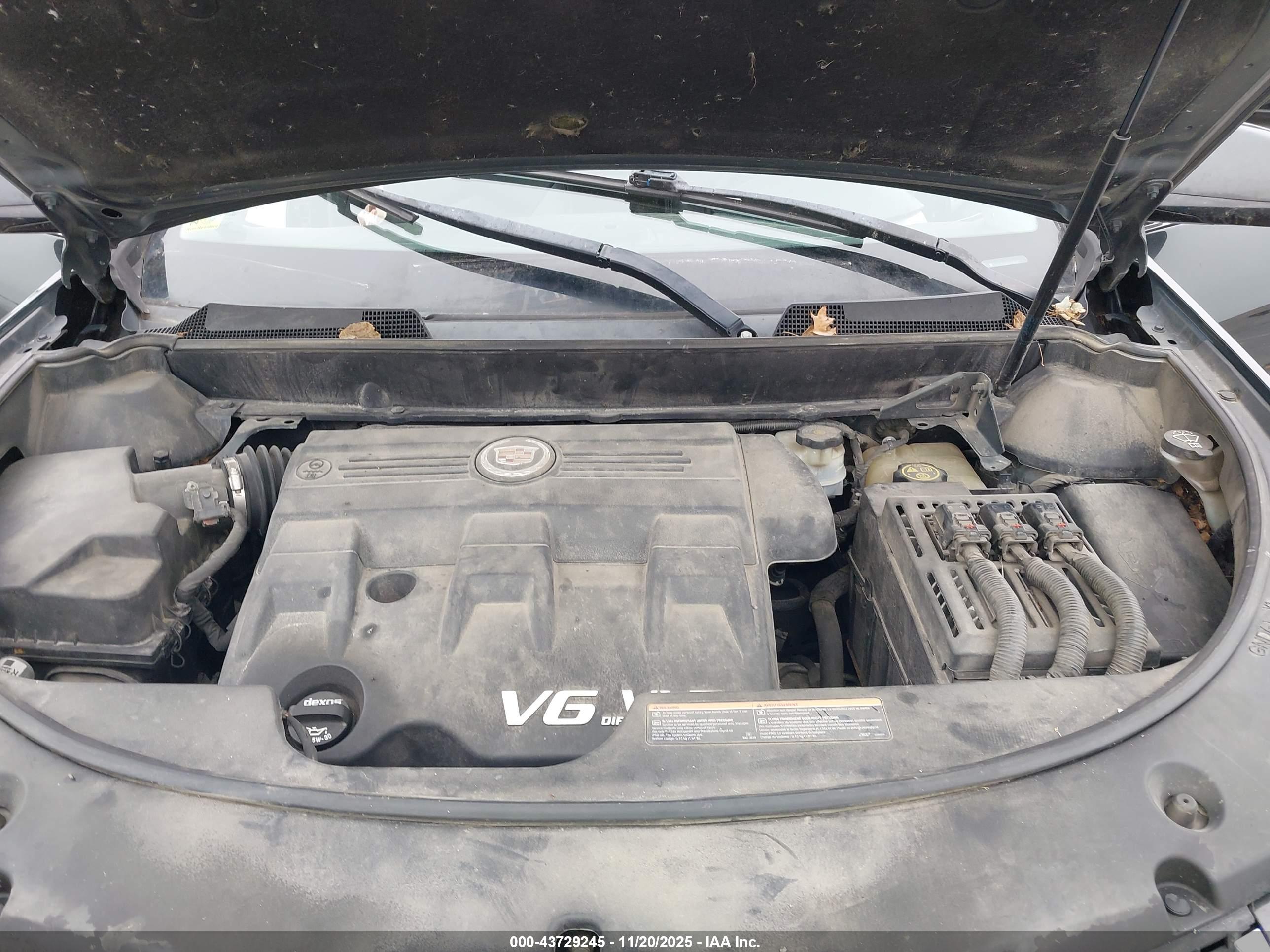 CADILLAC SRX image 10