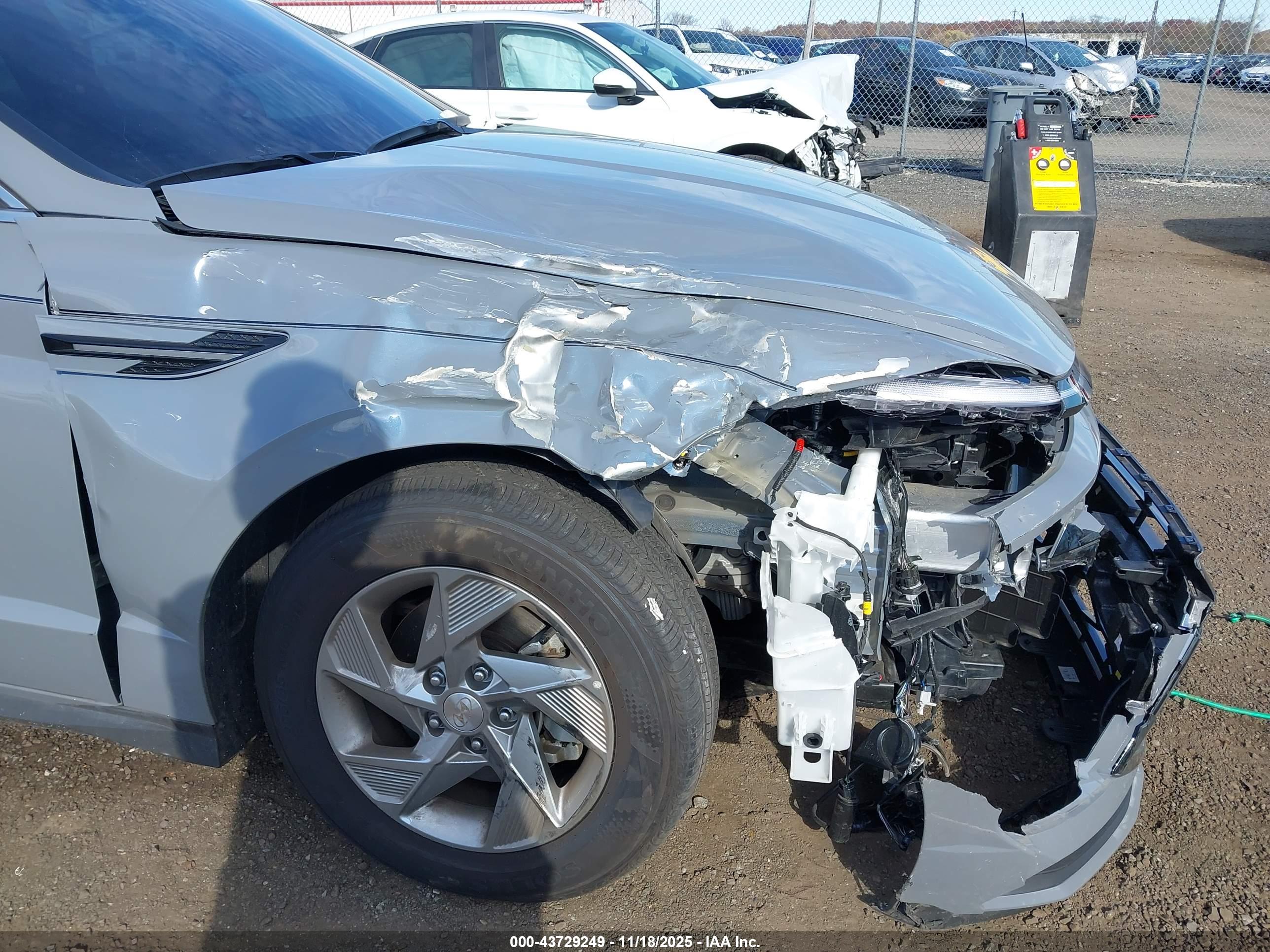 HYUNDAI SONATA image 6