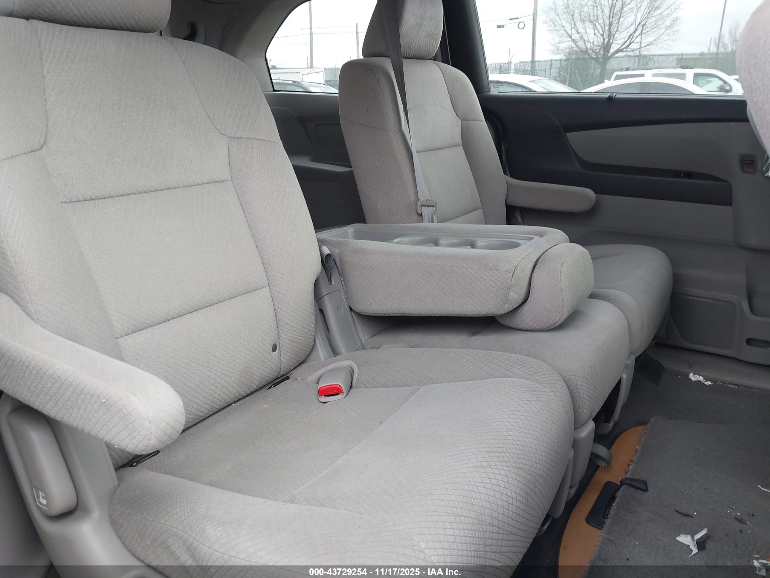HONDA ODYSSEY image 8