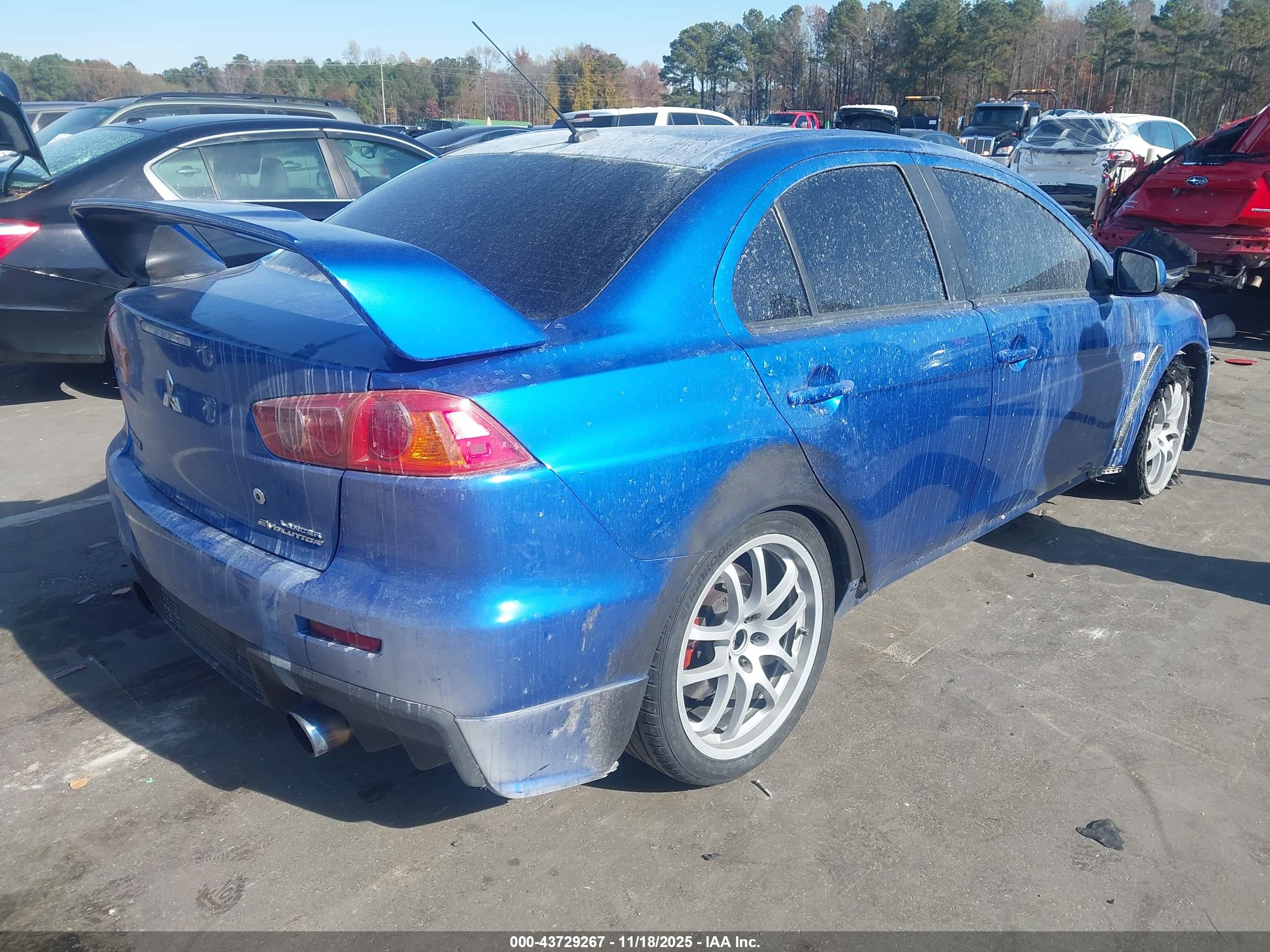 MITSUBISHI LANCER image 4